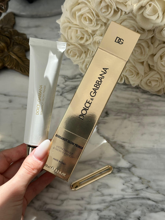 DOLCE&GABBANA Bergamot Glow Primer
Lasting Makeup & Glow Enhancer