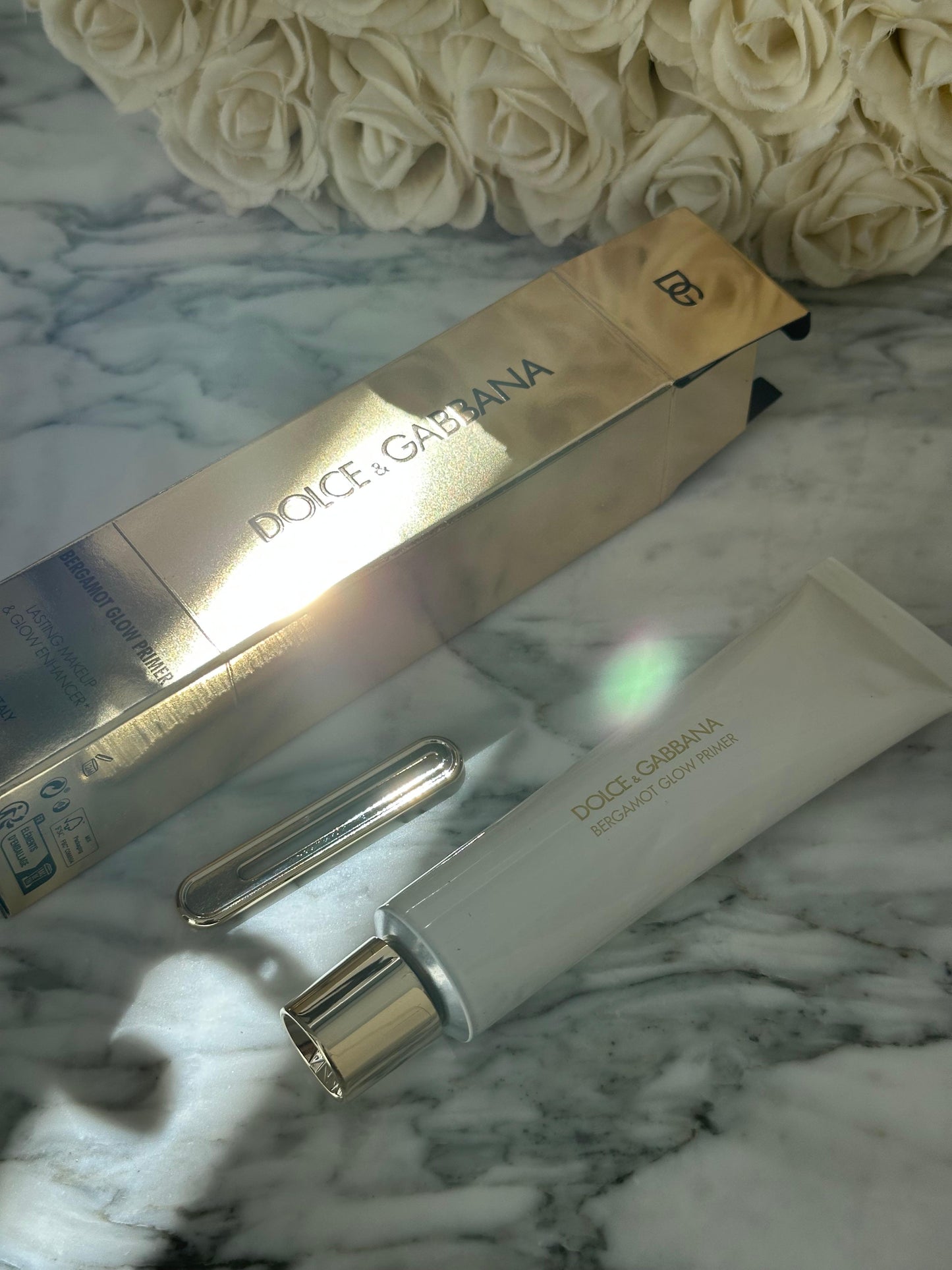 DOLCE&GABBANA Bergamot Glow Primer
Lasting Makeup & Glow Enhancer