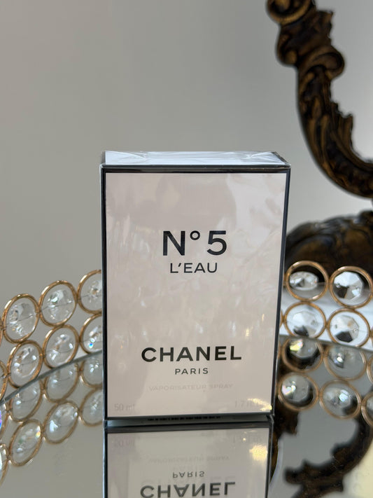 CHANEL N°5 L'Eau
Eau de Toilette Spray