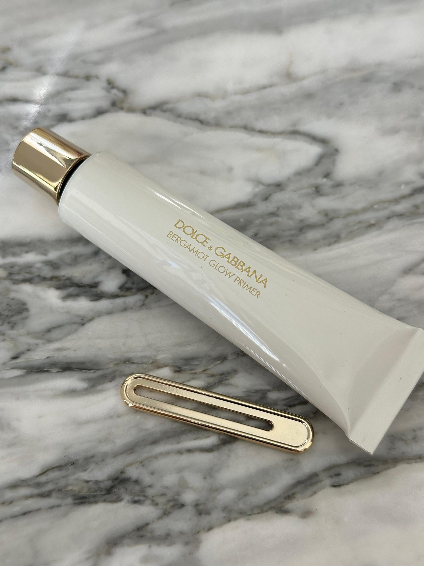 DOLCE&GABBANA Bergamot Glow Primer
Lasting Makeup & Glow Enhancer