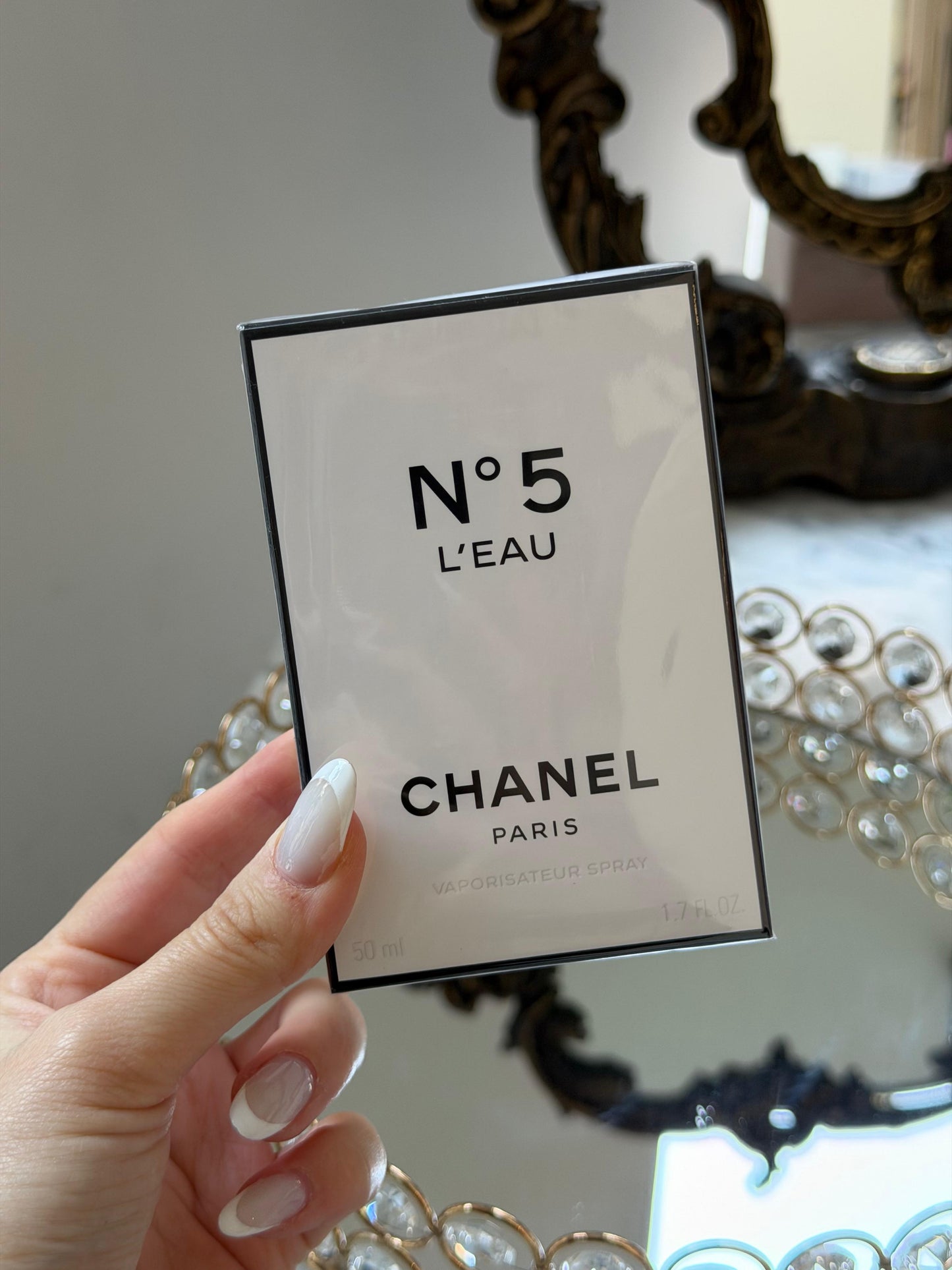 CHANEL N°5 L'Eau
Eau de Toilette Spray