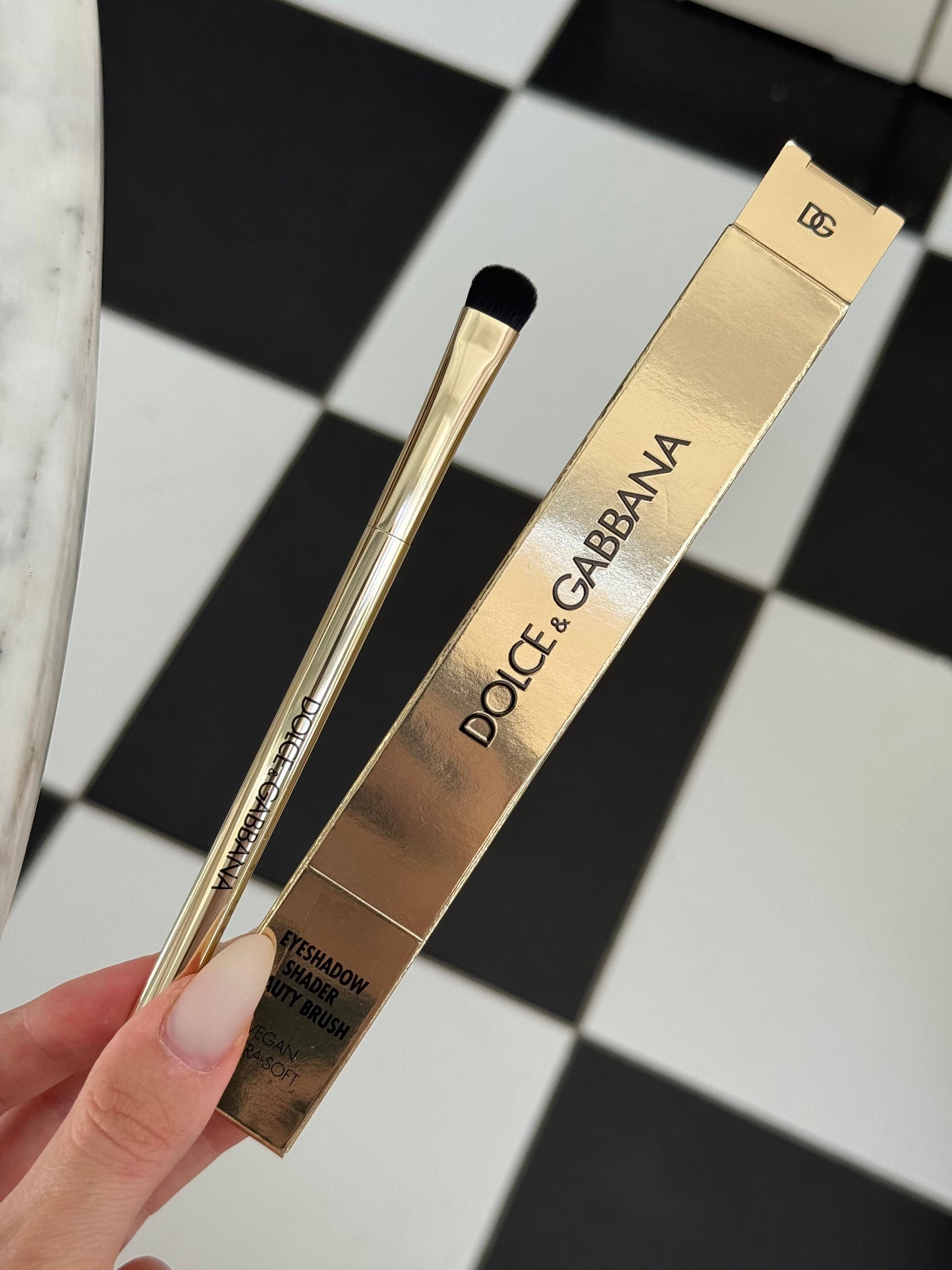 DOLCE&GABBANA Eyeshadow Shader Beauty Brush
Vegan - Ultra-Soft