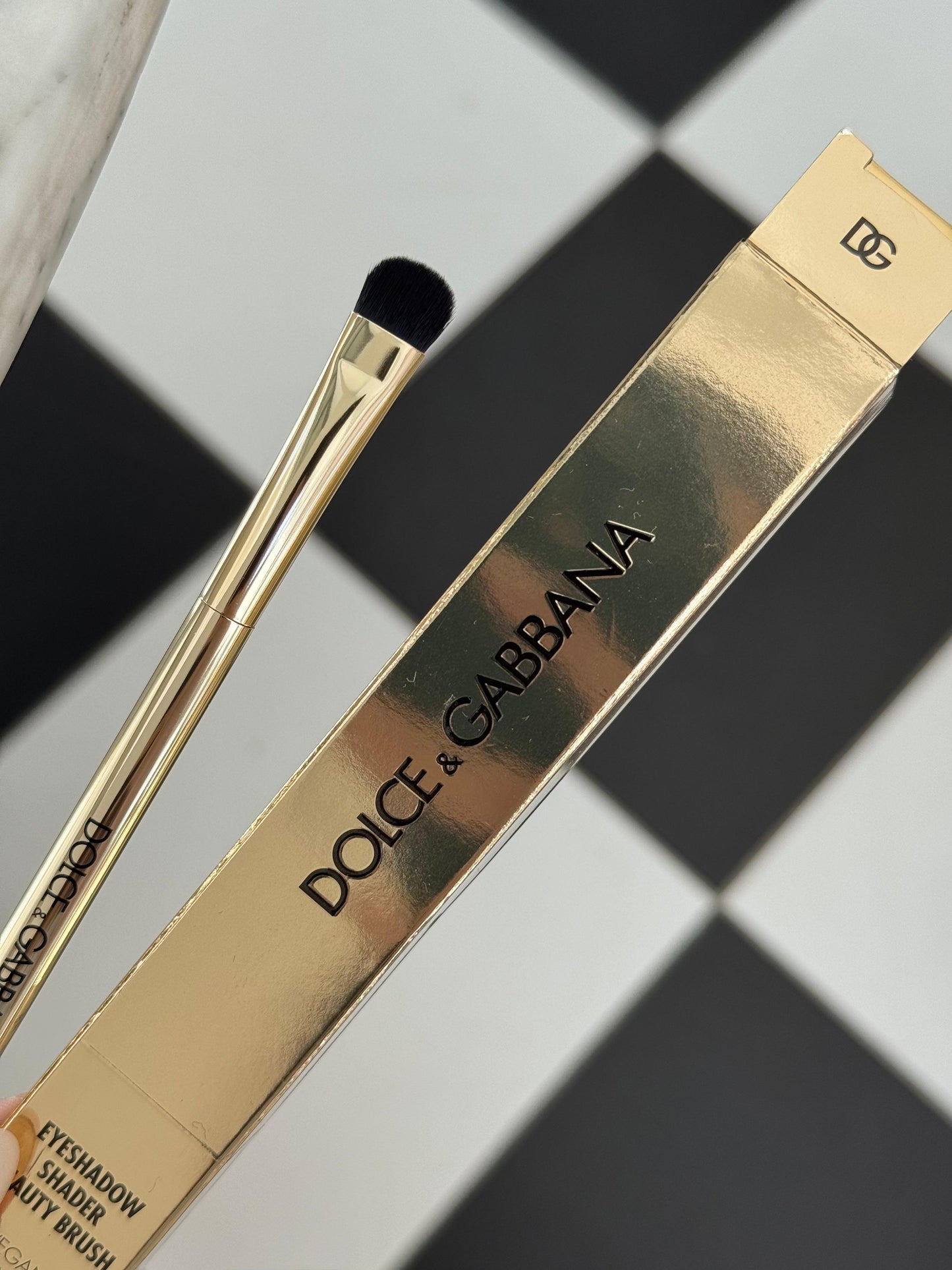 DOLCE&GABBANA Eyeshadow Shader Beauty Brush
Vegan - Ultra-Soft