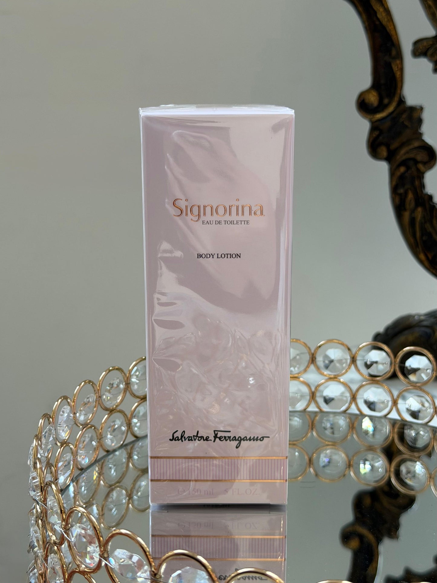 FERRAGAMO Signorina Eau De Toilette Body Lotion
