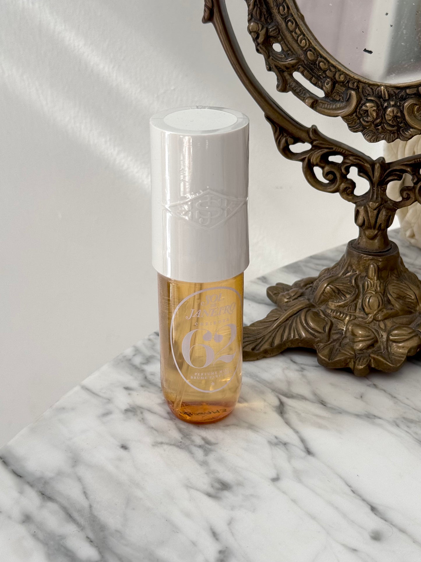 SOL DE JANEIRO
Brazilian Crush Cheirosa ’62 Bum Bum Hair & Body Fragrance Mist