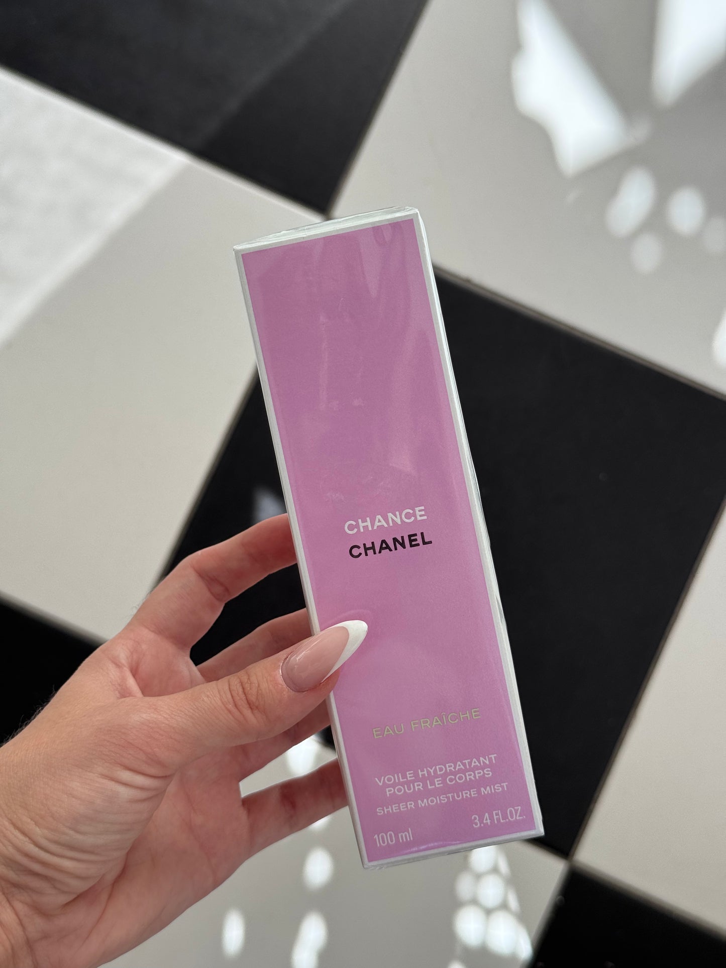 CHANEL Chance Eau Fraiche Sheer Moisture Body Mist