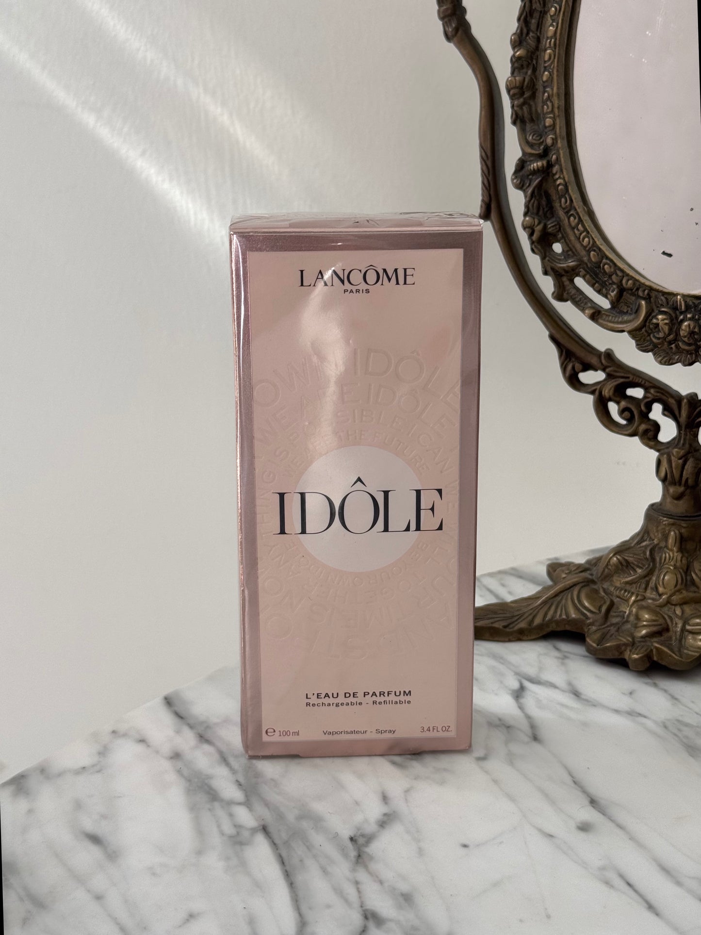 LANCOME Idole L’Eau De Parfum
Clean, Fresh, & Floral