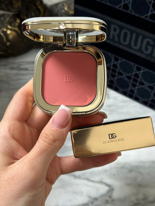 DOLCE & GABBANA
Cheek&Eyes Match - Lasting Blush & Eyshadow Powder (03)