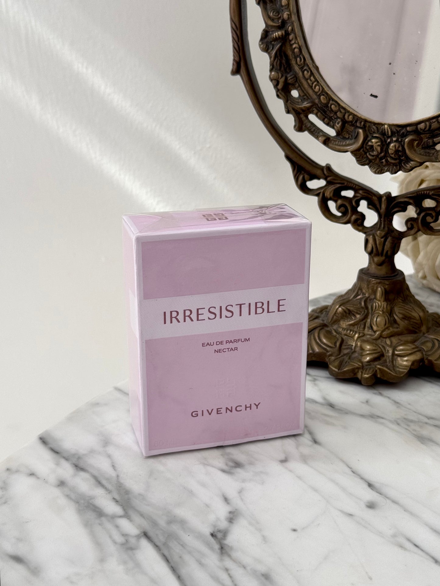 GIVENCHY Irresistible Nectar
Eau de Parfum
Floral, Gourmand
