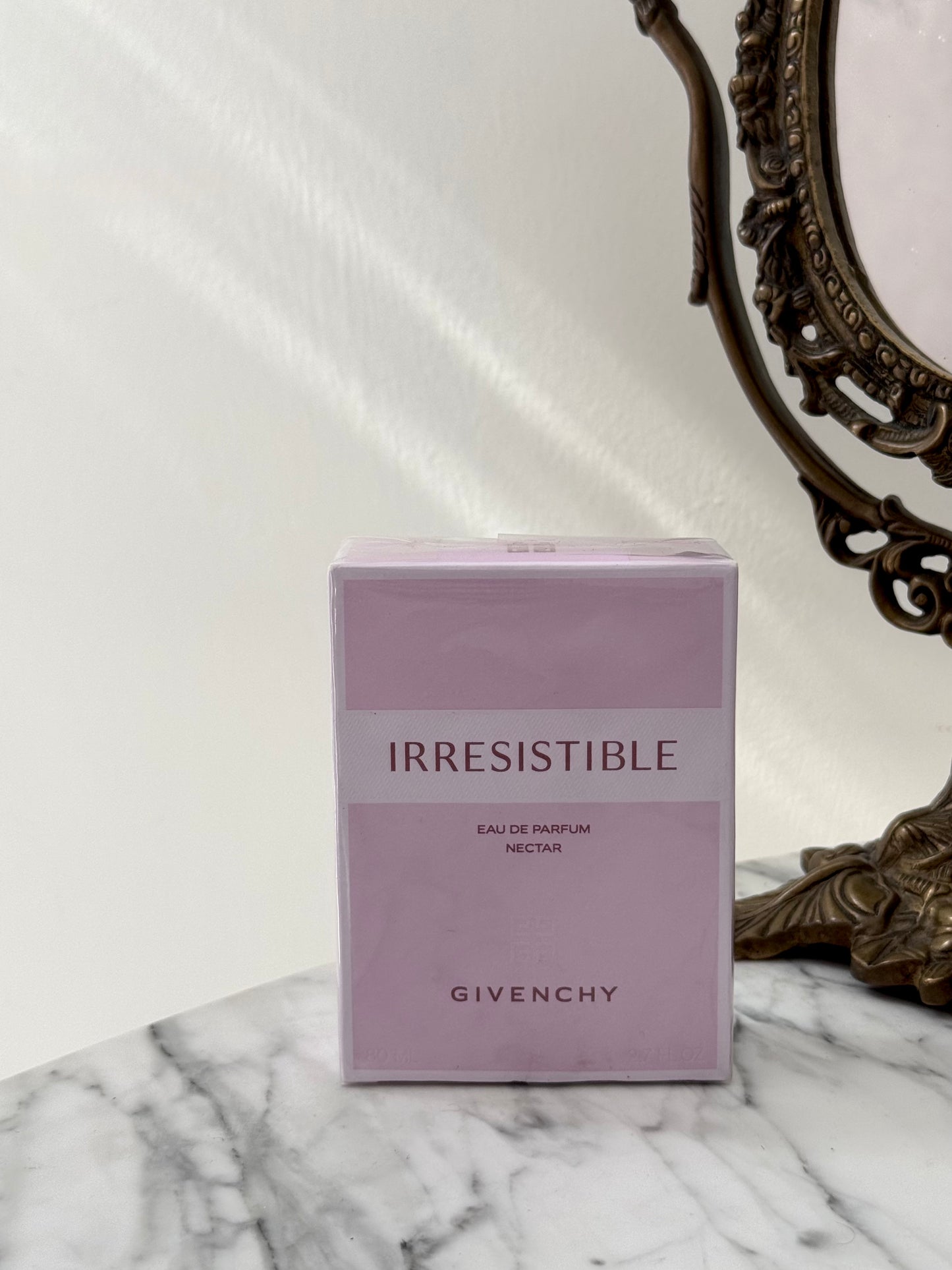 GIVENCHY Irresistible Nectar
Eau de Parfum
Floral, Gourmand