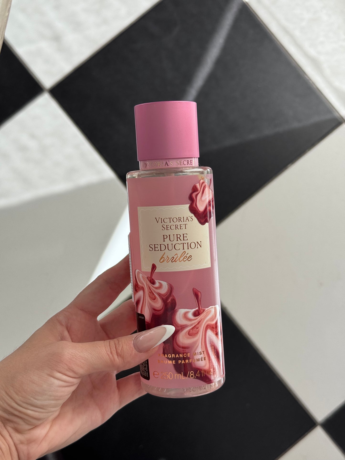 VICTORIA’S SECRET Pure Seduction Brûlée 
Fragrance Mist