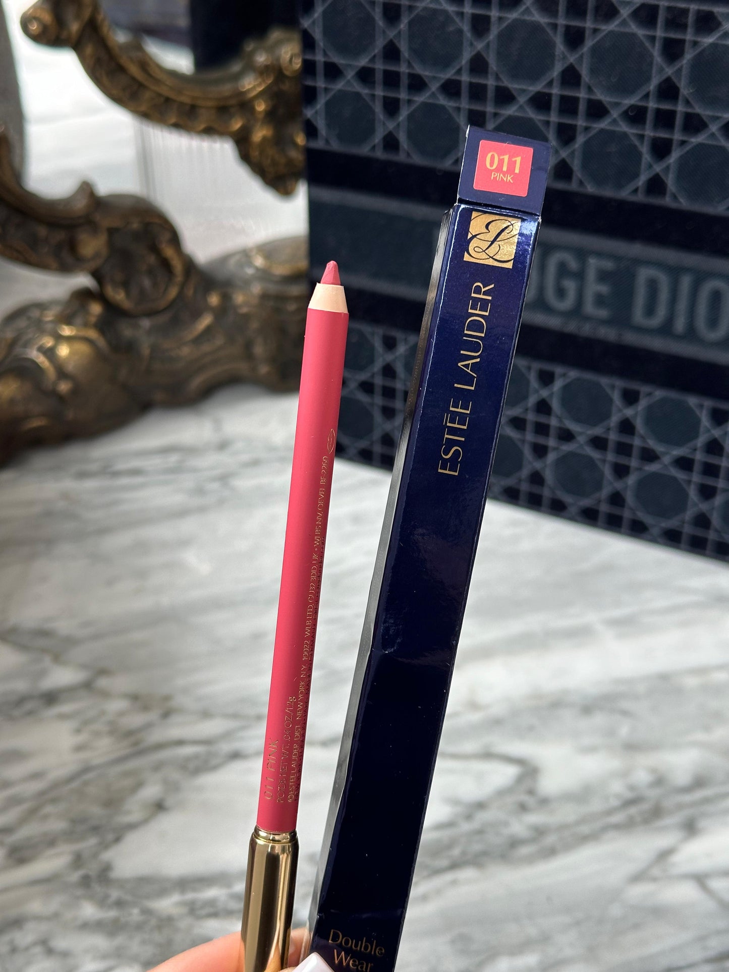 ESTÉE LAUDER Double Wear
24H Stay-in-Place Lip Liner
Oil-Infused, Transfer-Resistant Wear