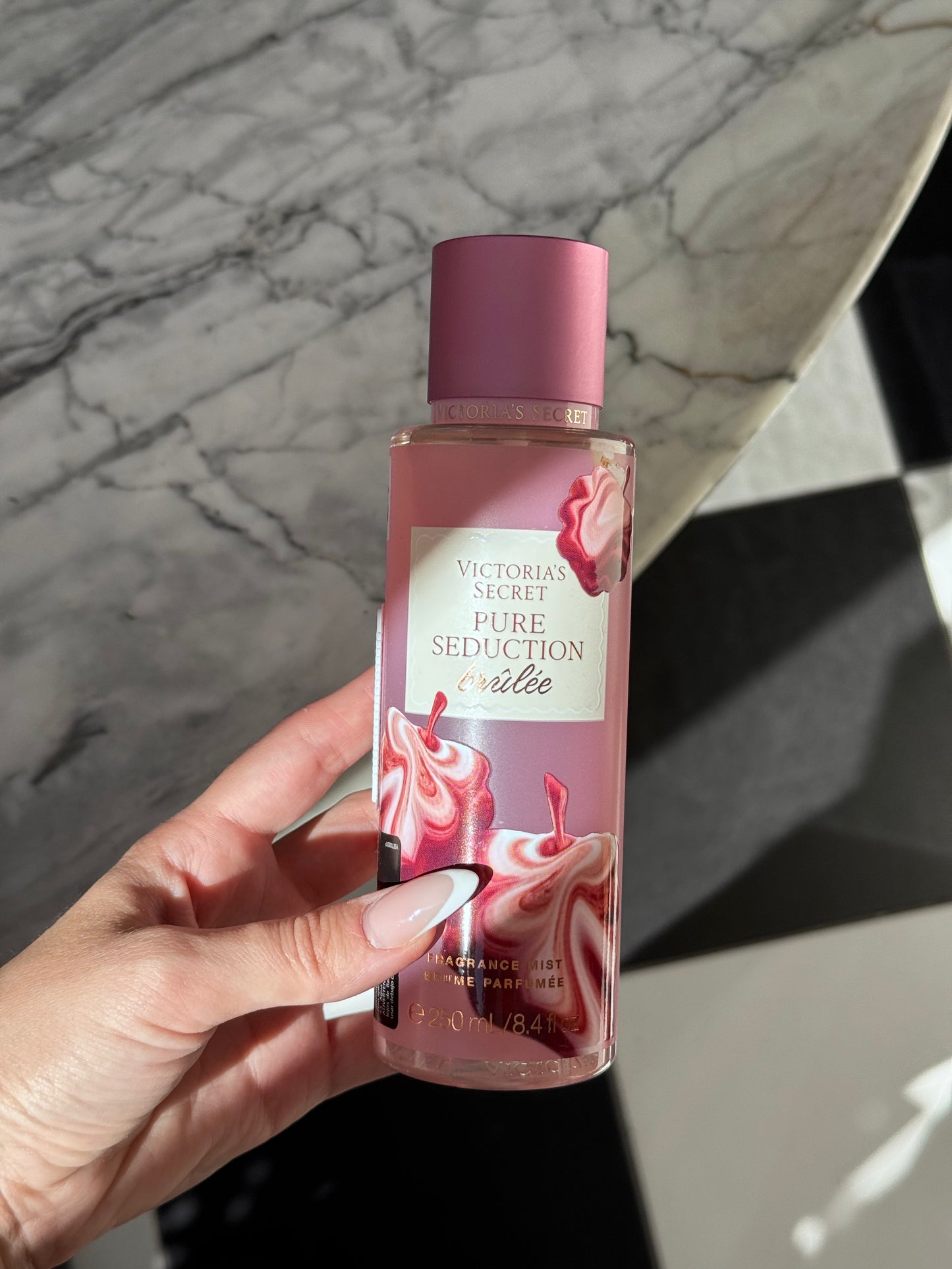 VICTORIA’S SECRET Pure Seduction Brûlée 
Fragrance Mist