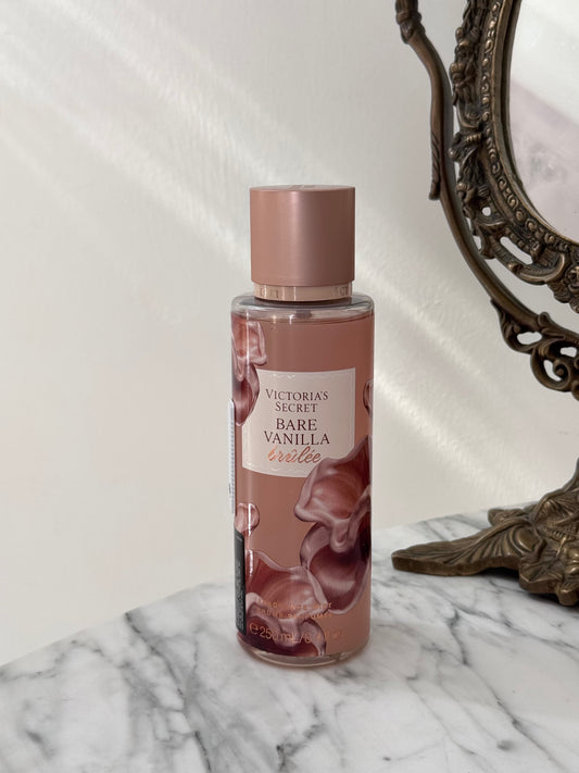 VICTORIA’S SECRET
Bare Vanilla Brûlée 
Fragrance Mist