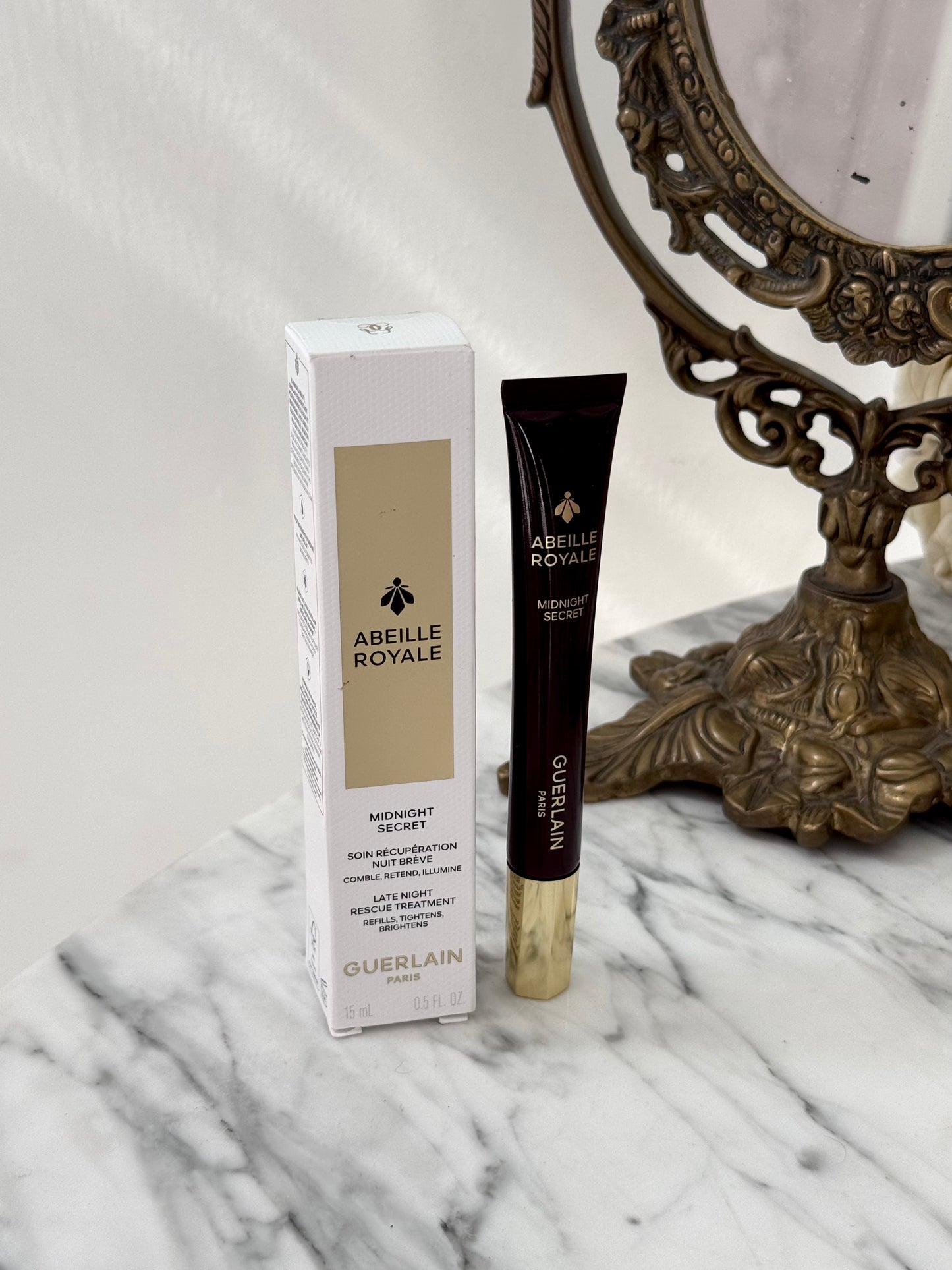 GUERLAIN Abeille Royale
Midnight Secret Rescue Treatment
Refills, Tightens, Brightens
All Skin Types, Even Sensitive