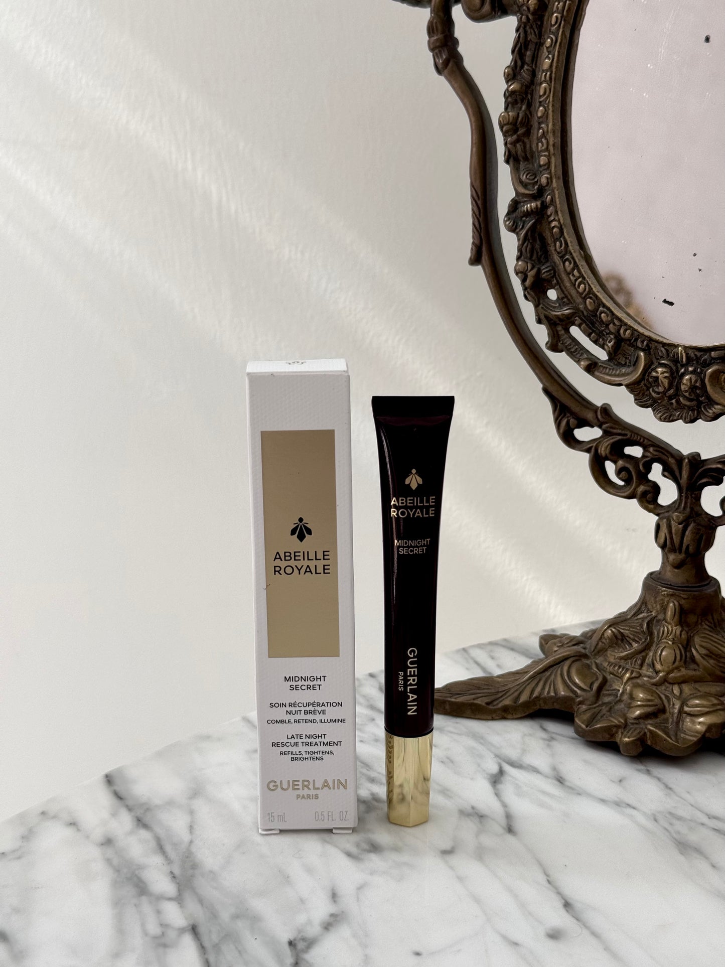 GUERLAIN Abeille Royale
Midnight Secret Rescue Treatment
Refills, Tightens, Brightens
All Skin Types, Even Sensitive
