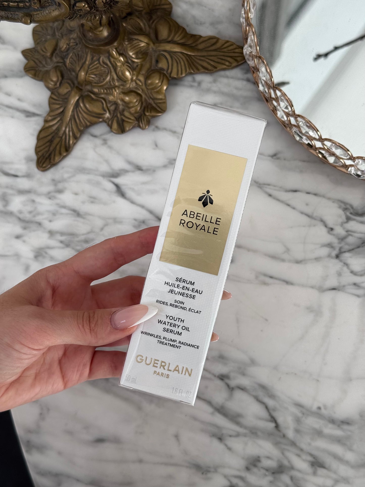 GUERLAIN Abeille Royale
Youth Watery Oil Serum
Replumps, Smoothes, Illuminates
All Skin Types, Even Sensitive