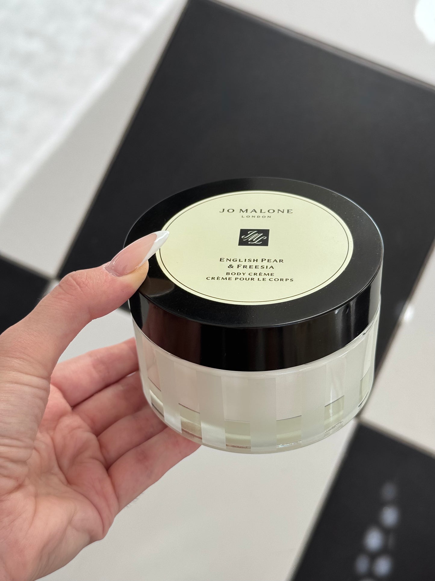 JO MALONE English Pear & Freesia Body Cream