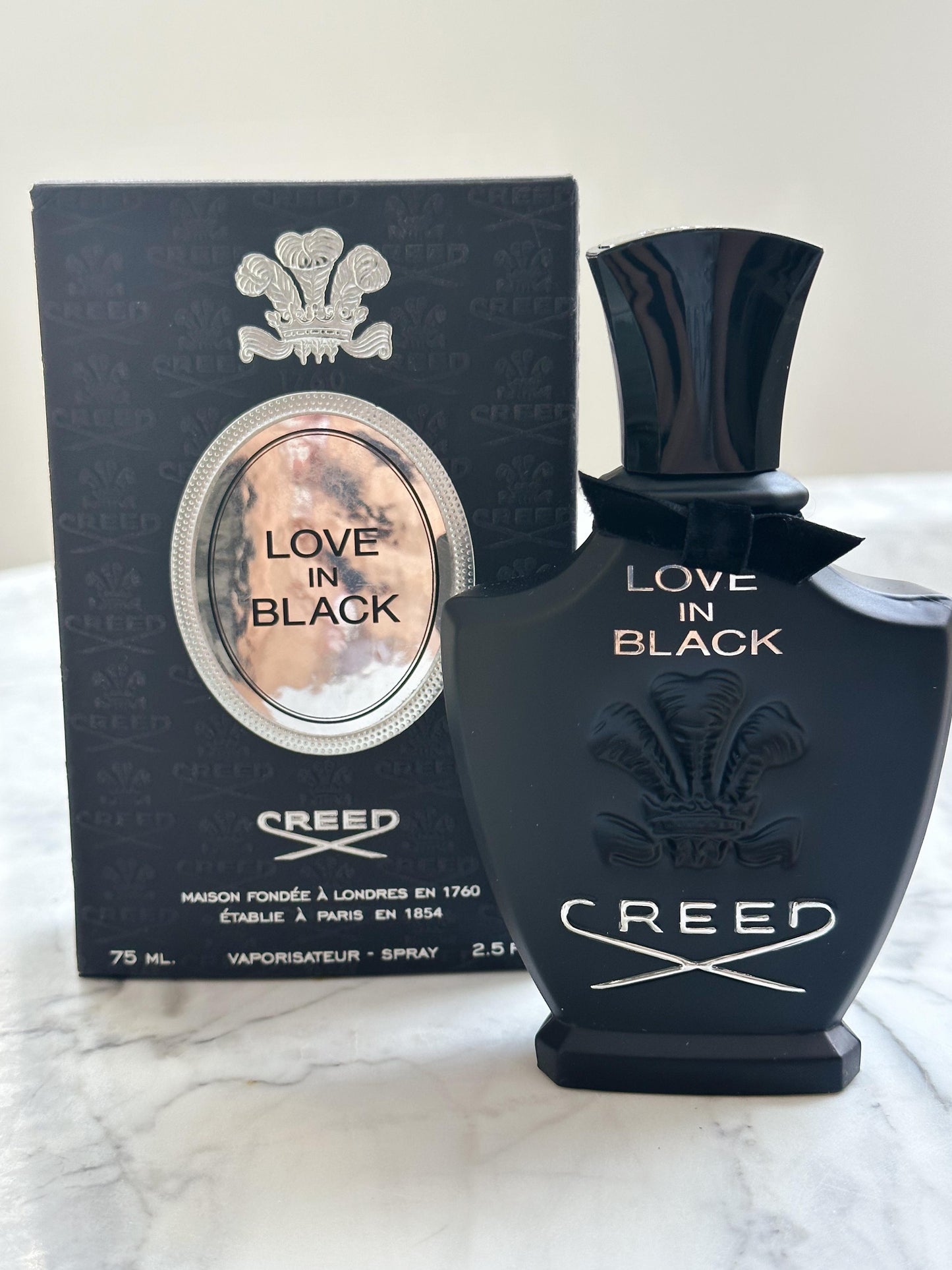 CREED Love In Black
Floral Rich, Violet & Gourmand