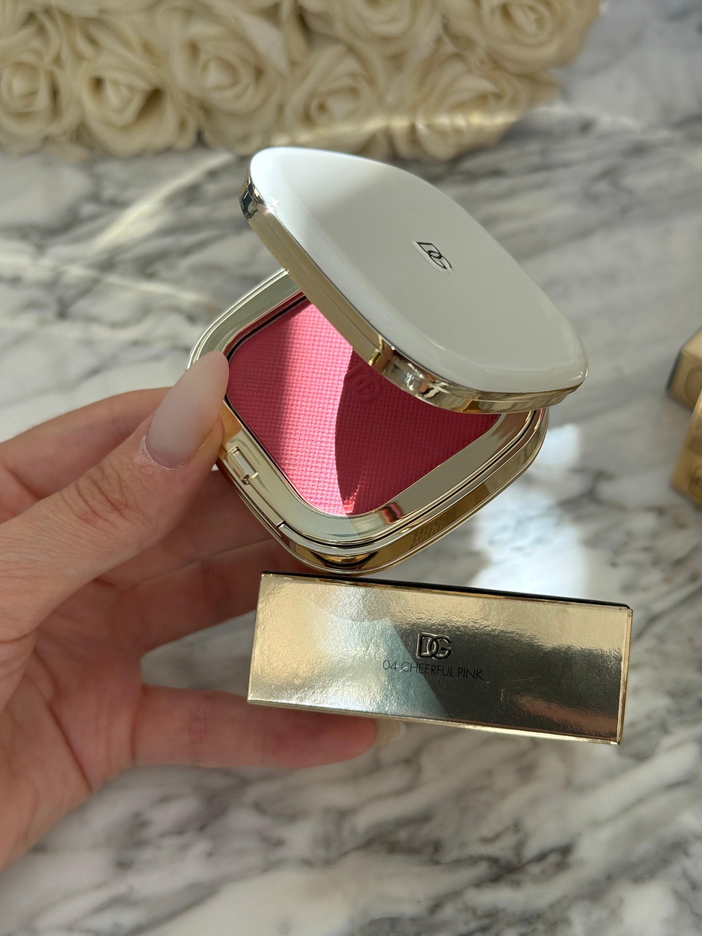 DOLCE & GABBANA
Cheek&Eyes Match - Lasting Blush & Eyshadow Powder (04)