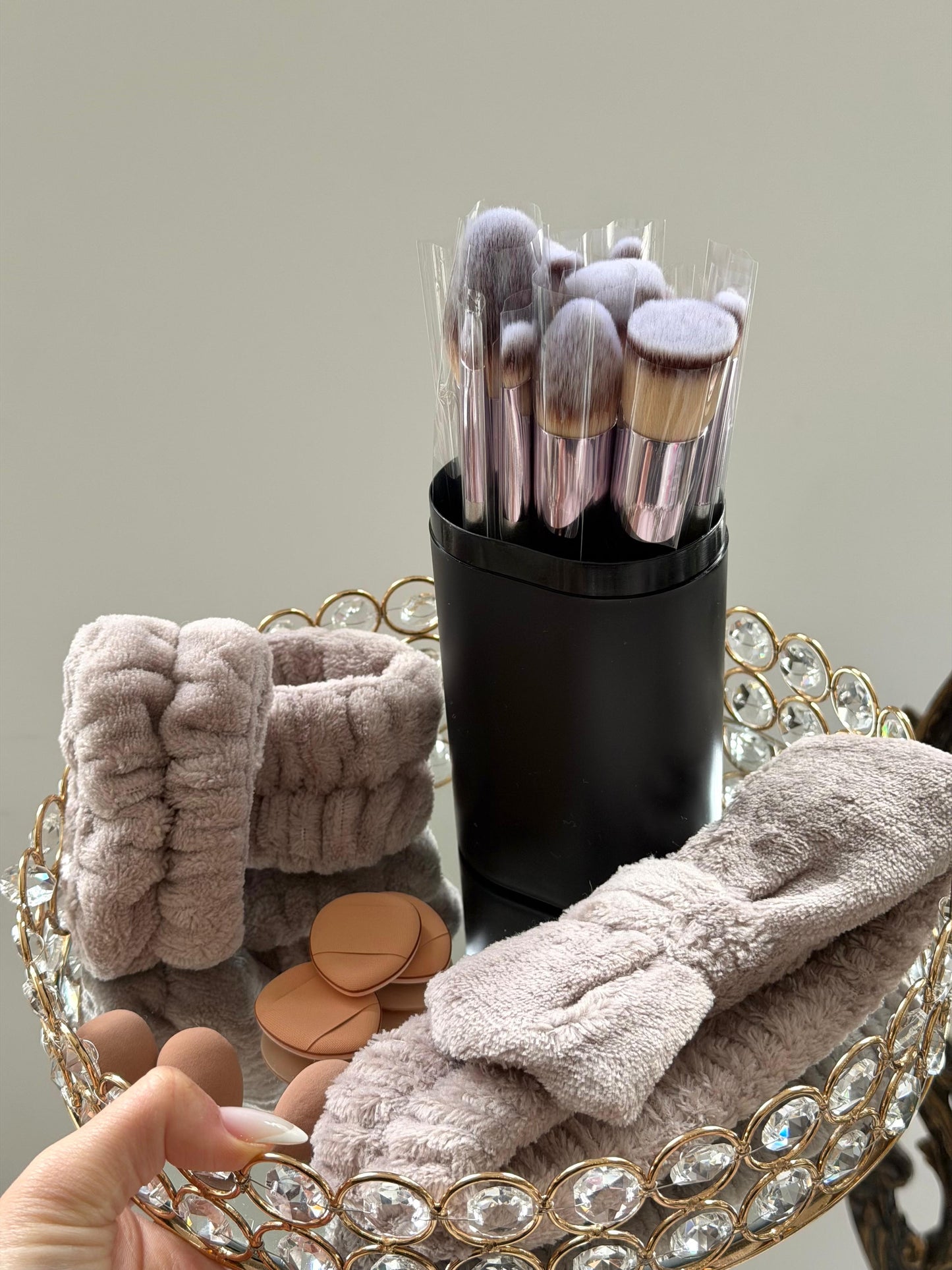 SHEONLY Makeup Brush Set 18 Pcs Professional Makeup Brush Set for Foundation, Powder, Concealers, Eye Shadows, Blush