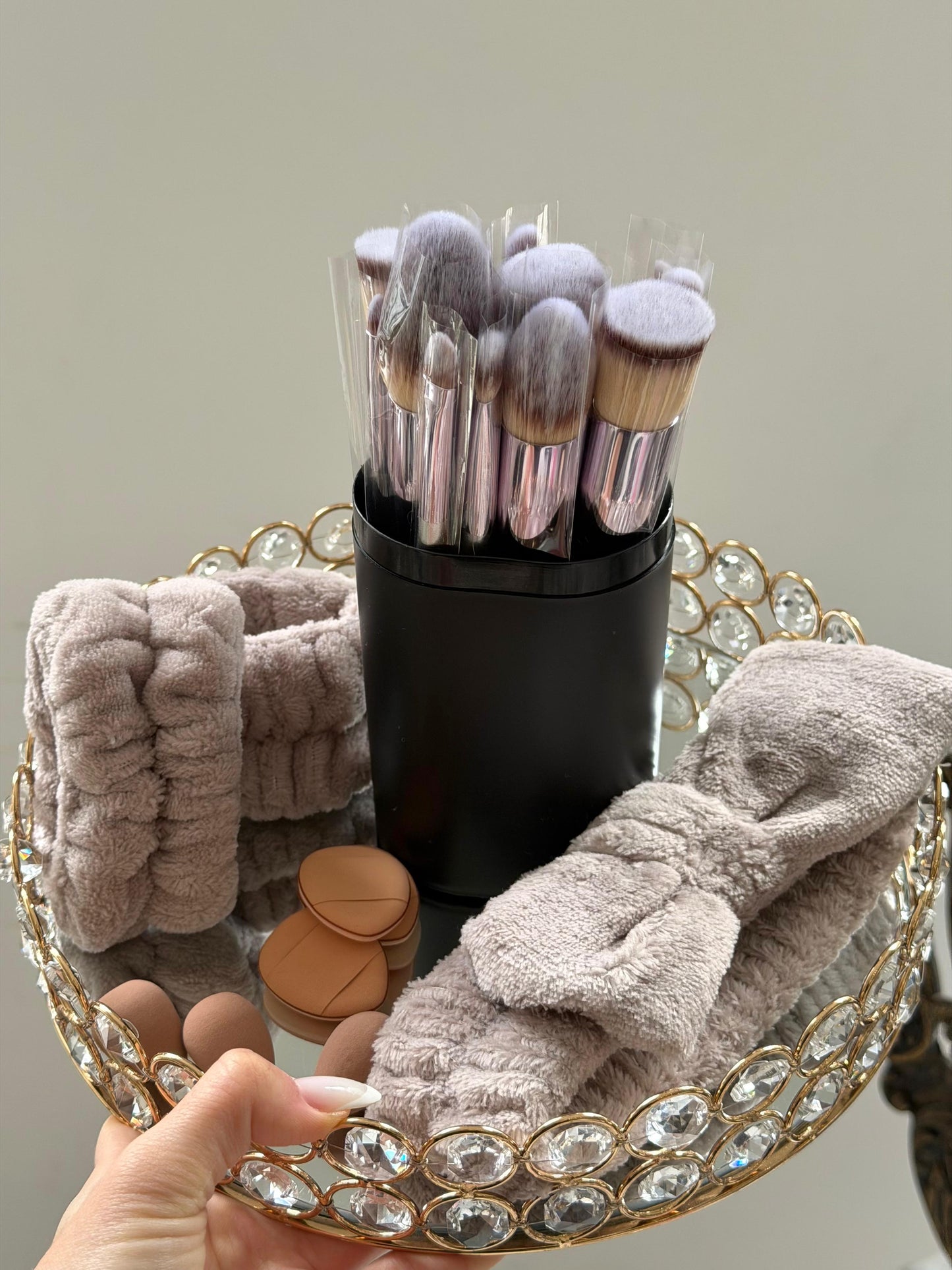 SHEONLY Makeup Brush Set 18 Pcs Professional Makeup Brush Set for Foundation, Powder, Concealers, Eye Shadows, Blush