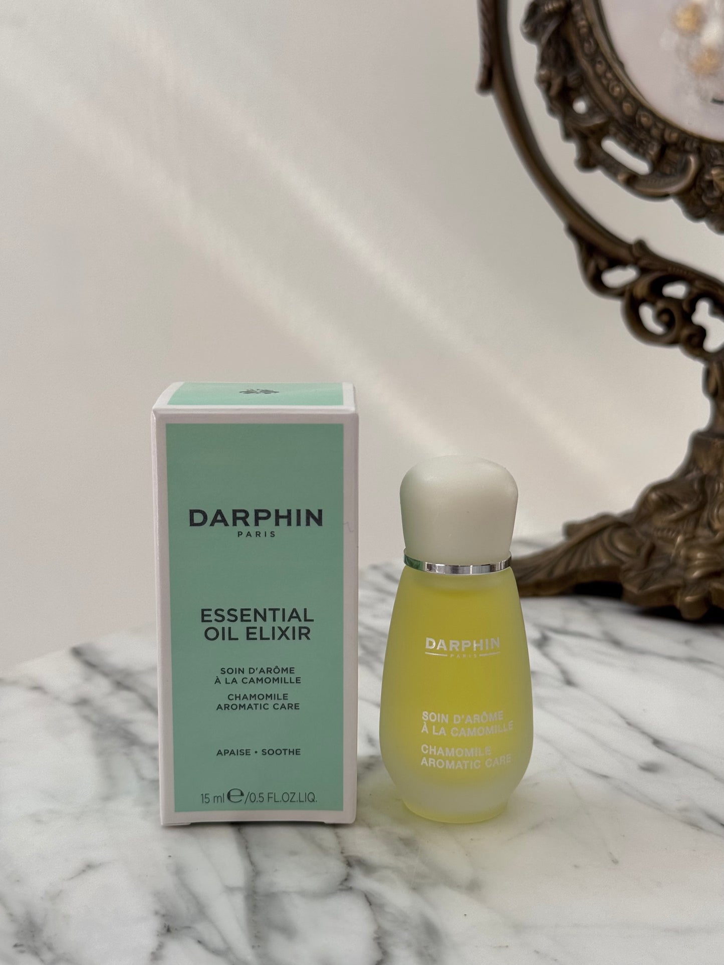 DARPHIN Essential Oil Elixir Chamomille Aromatic Care
Soothe, Protect And Natural Radiance To Sensitive, Redness-Prone Skin