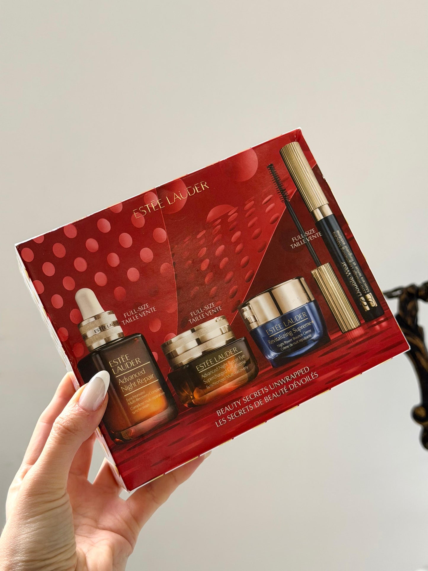 ESTEE LAUDEE Beauty Secrets Unwrapped Repair + Lift + Brighten Skincare Set