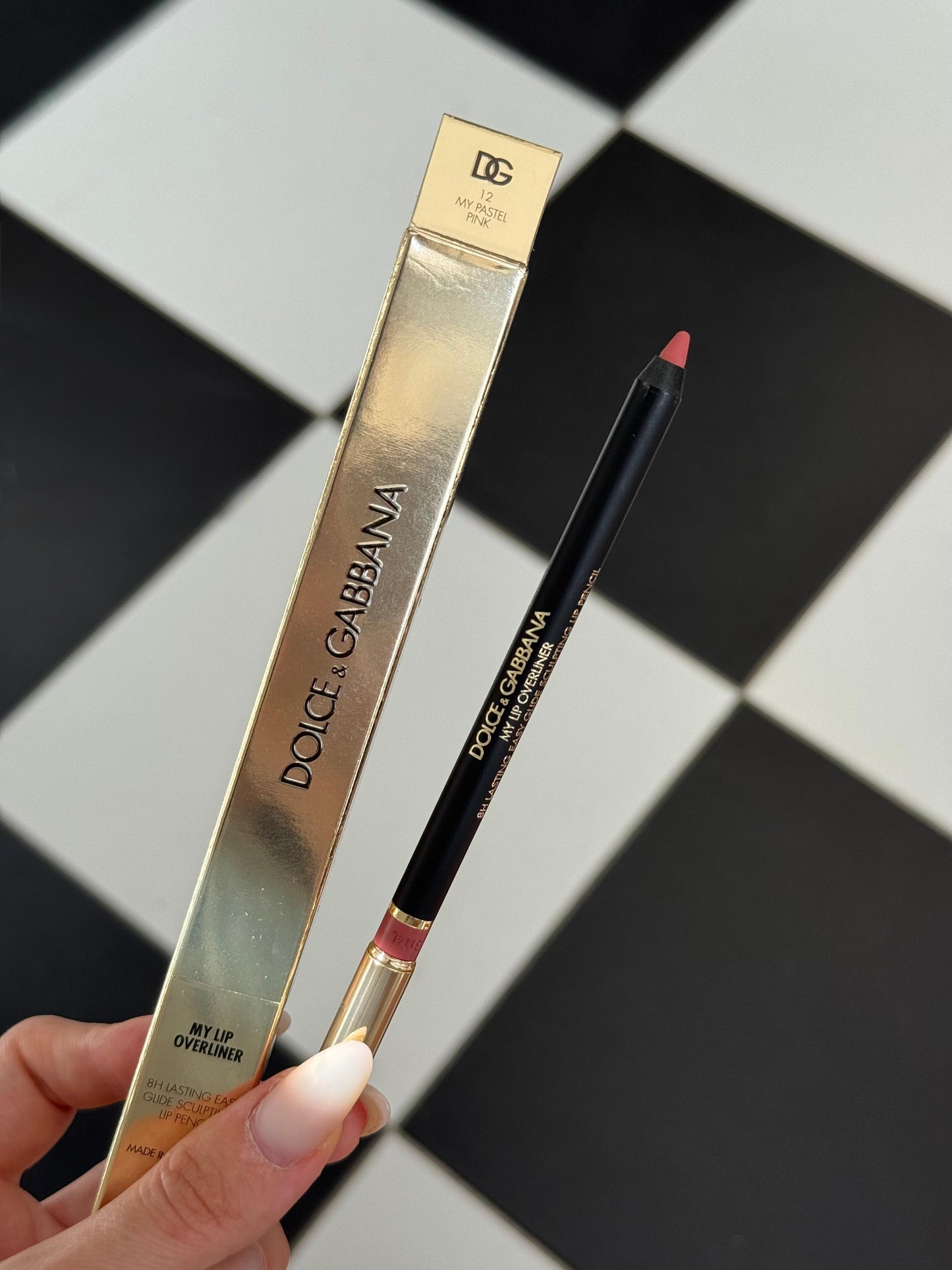 DOLCE&GABBANA My Lip Overliner
8H Lasting Easy Glide Sculpting Lip Pencil (12)