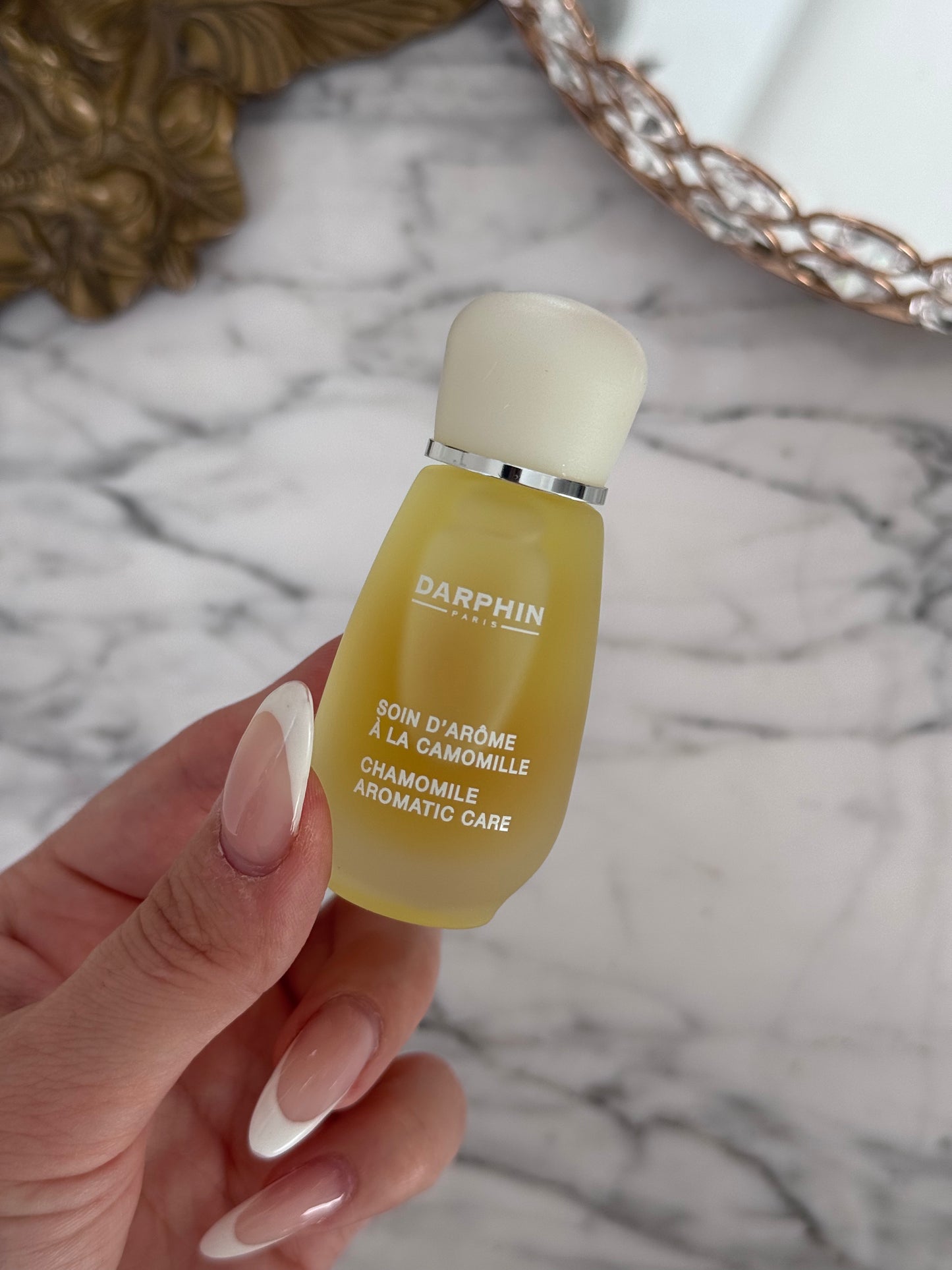 DARPHIN Essential Oil Elixir Chamomille Aromatic Care
Soothe, Protect And Natural Radiance To Sensitive, Redness-Prone Skin