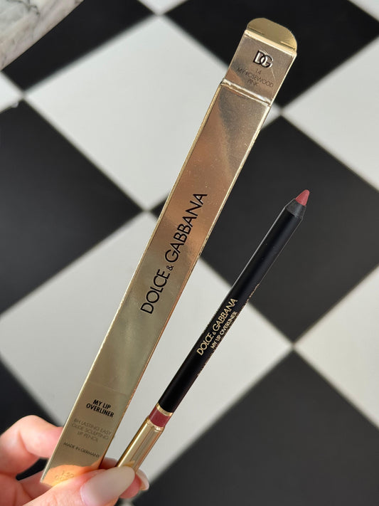 DOLCE&GABBANA My Lip Overliner
8H Lasting Easy Glide Sculpting Lip Pencil (14)