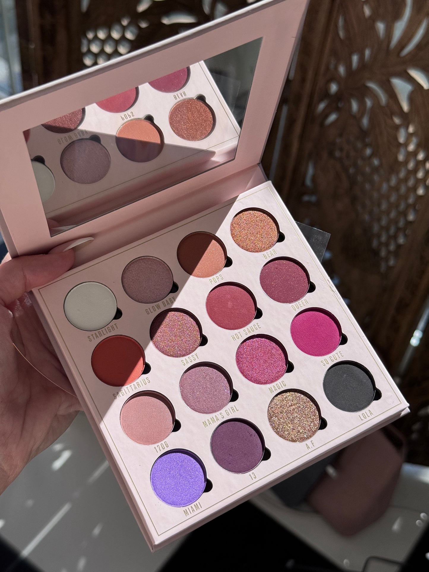 REVOLUTION BEAUTY LONDON Makeup Obsession Eye Shadow Palette - Belle Jorden