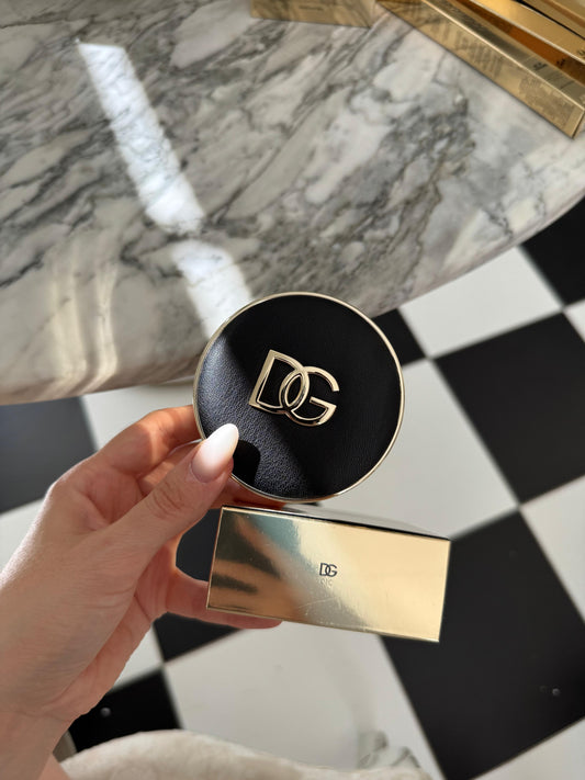 DOLCE&GABBANA Rose Glow Cushion
Brightening & Hydrating Bouncy Foundation SPF50 PA++++