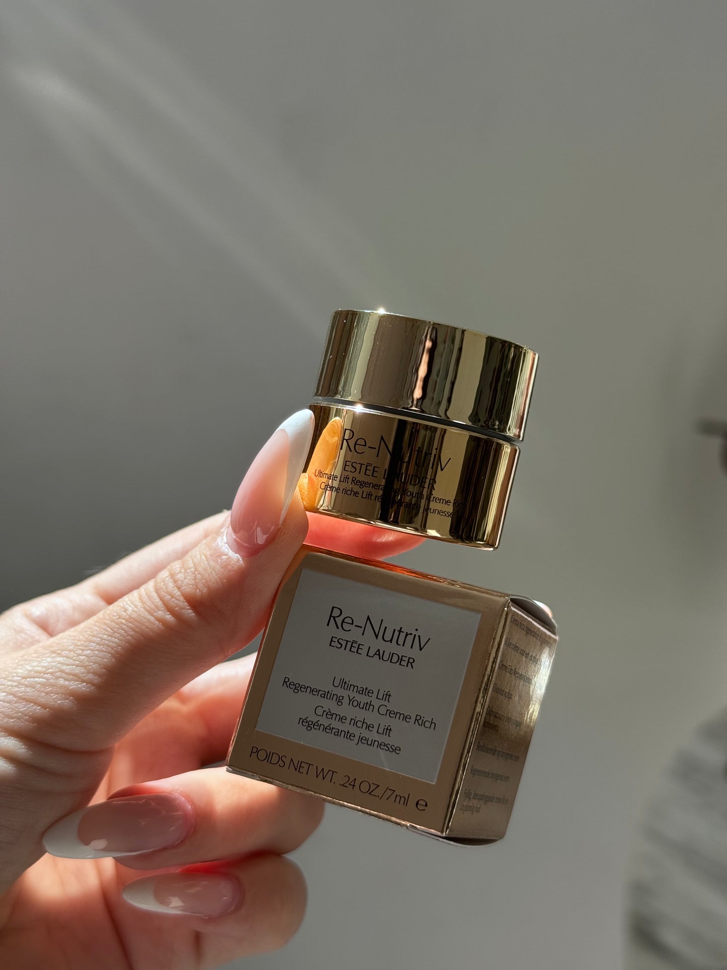 ESTEE LAUDER Re-Nutriv Ultimate Lift Regenerating Youth Creme Rich