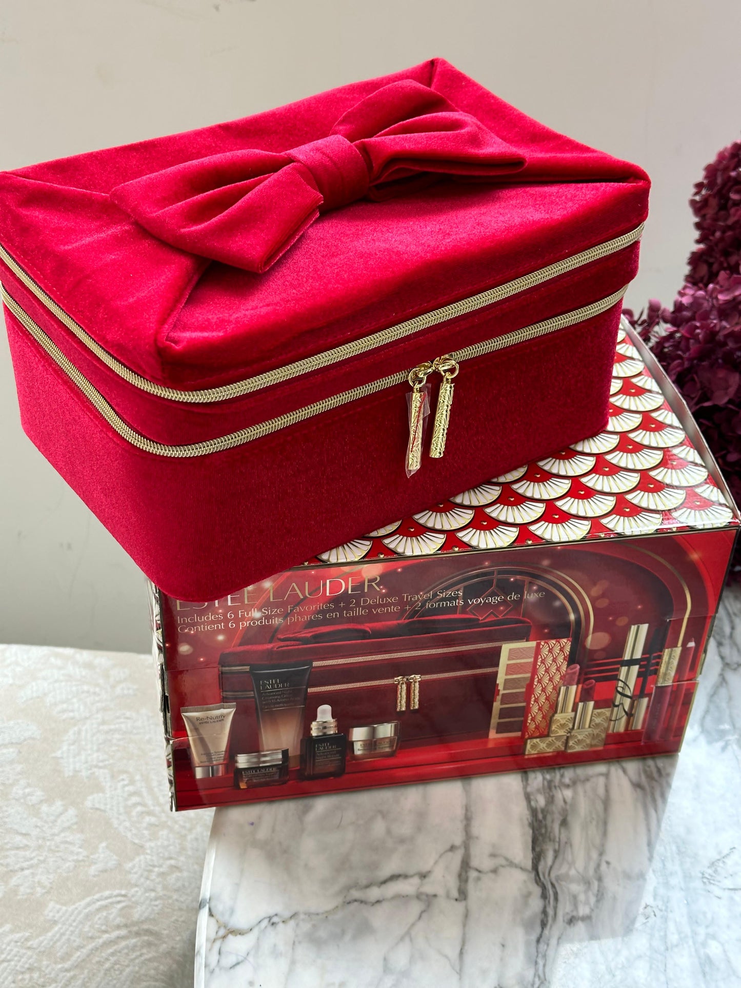 ESTÉE LAUDER Full-Size Favourites Gift Set (12 products)