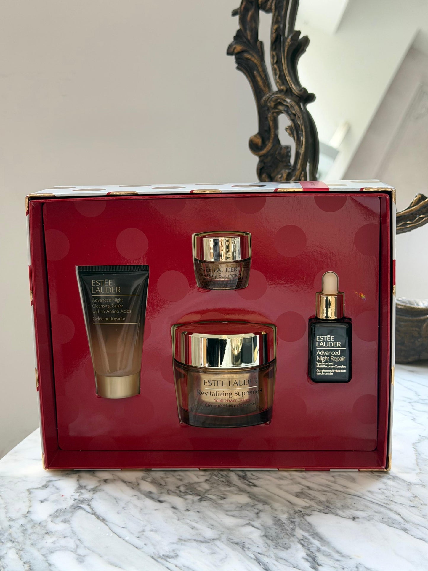 ESTÉE LAUDER
Revitalizing Supreme+ Routine Skincare Gift Set