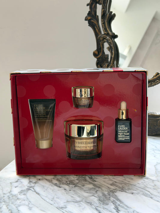 ESTÉE LAUDER
Revitalizing Supreme+ Routine Skincare Gift Set