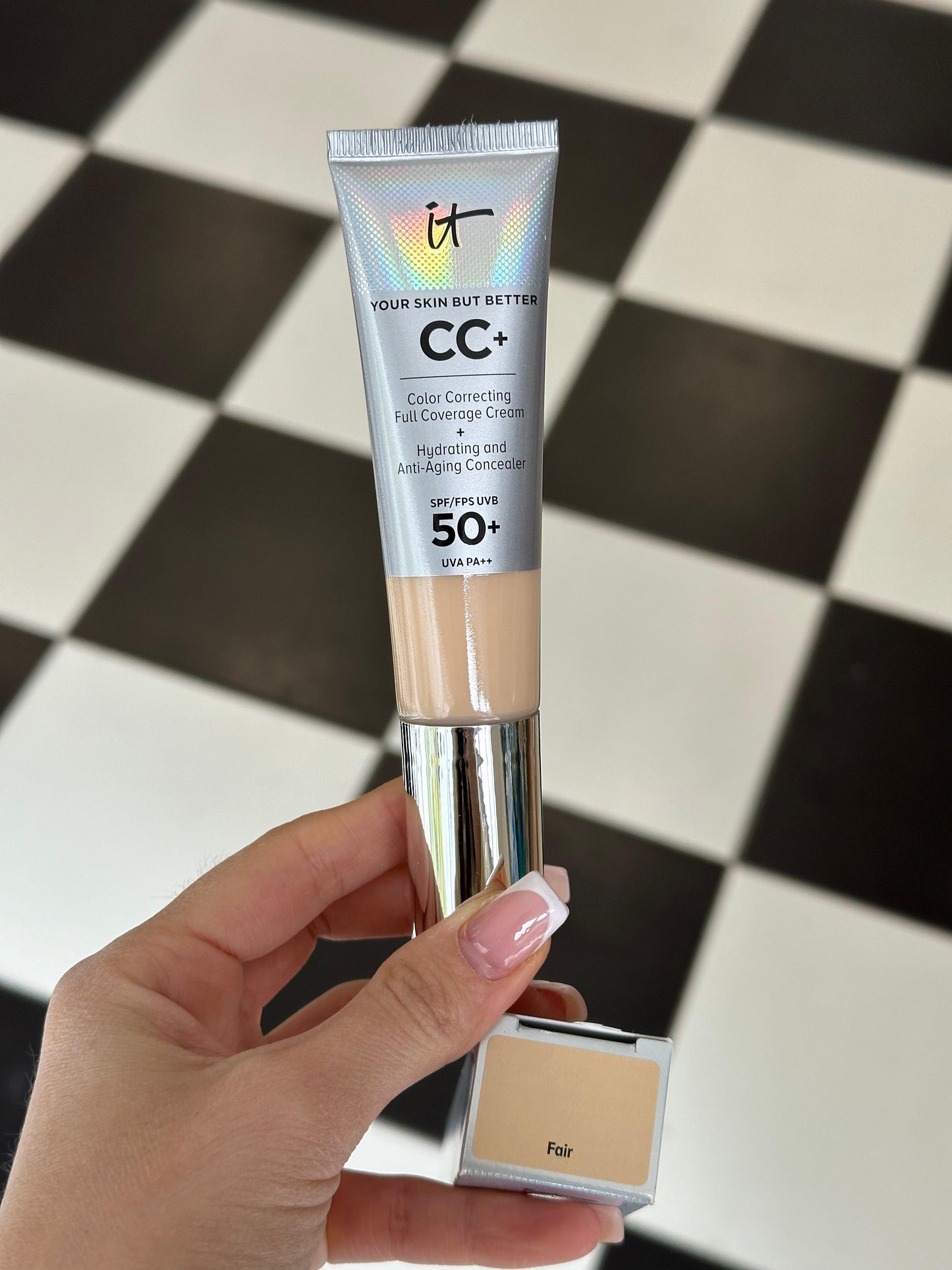 IT COSMETICS - Fair
CC+ Cream Full-Coverage Foundation With SPF50+
