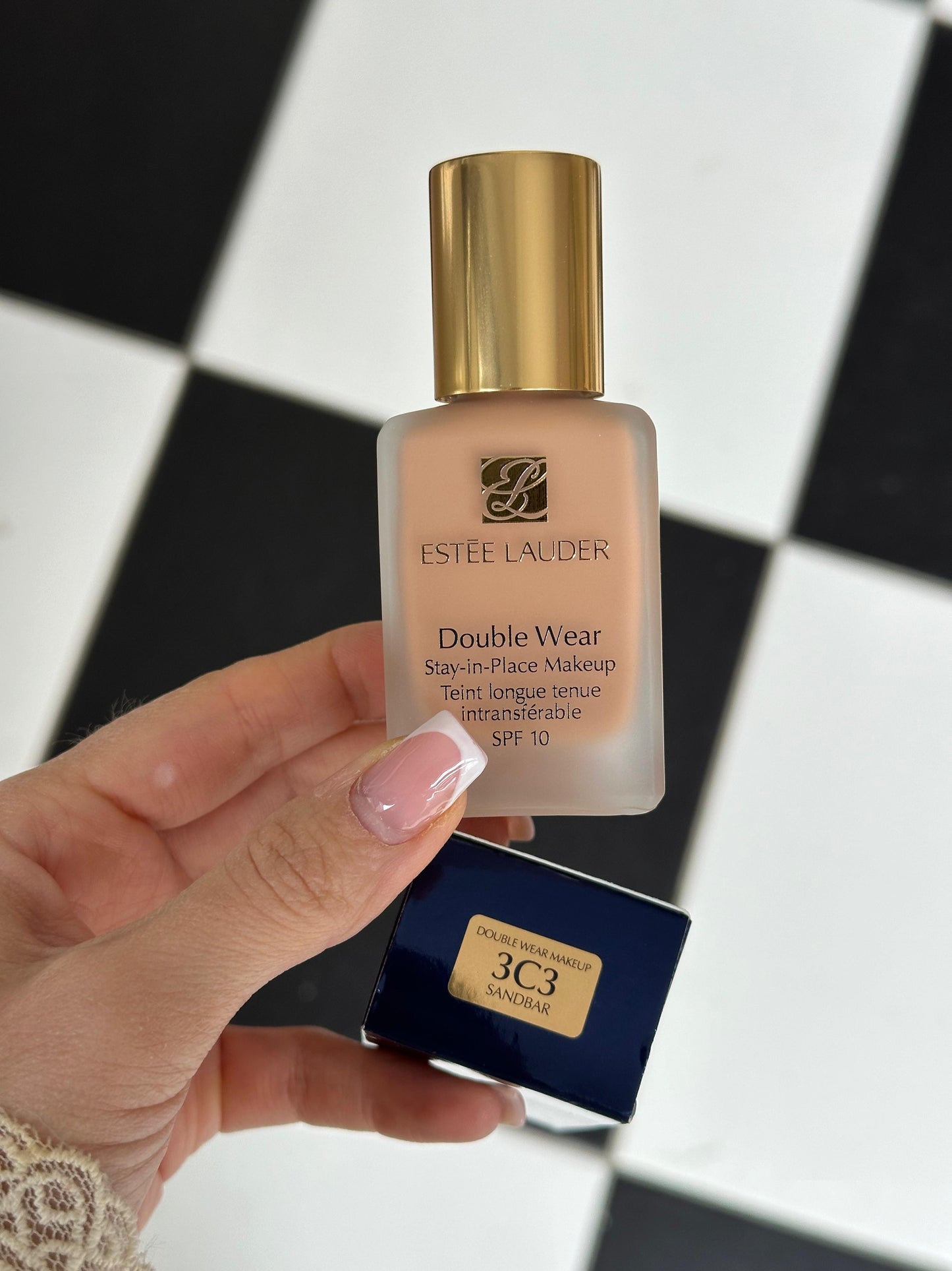 ESTÉE LAUDER Double Wear
Stay-in-Place Foundation