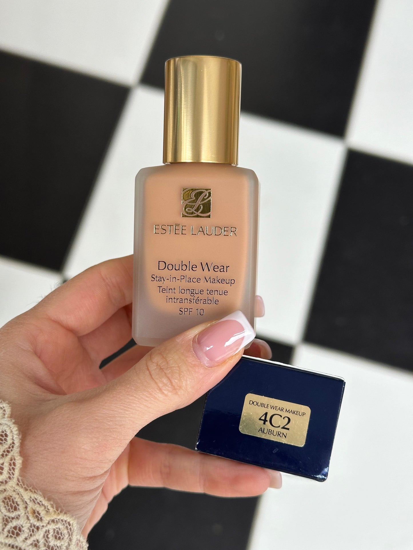 ESTÉE LAUDER Double Wear
Stay-in-Place Foundation