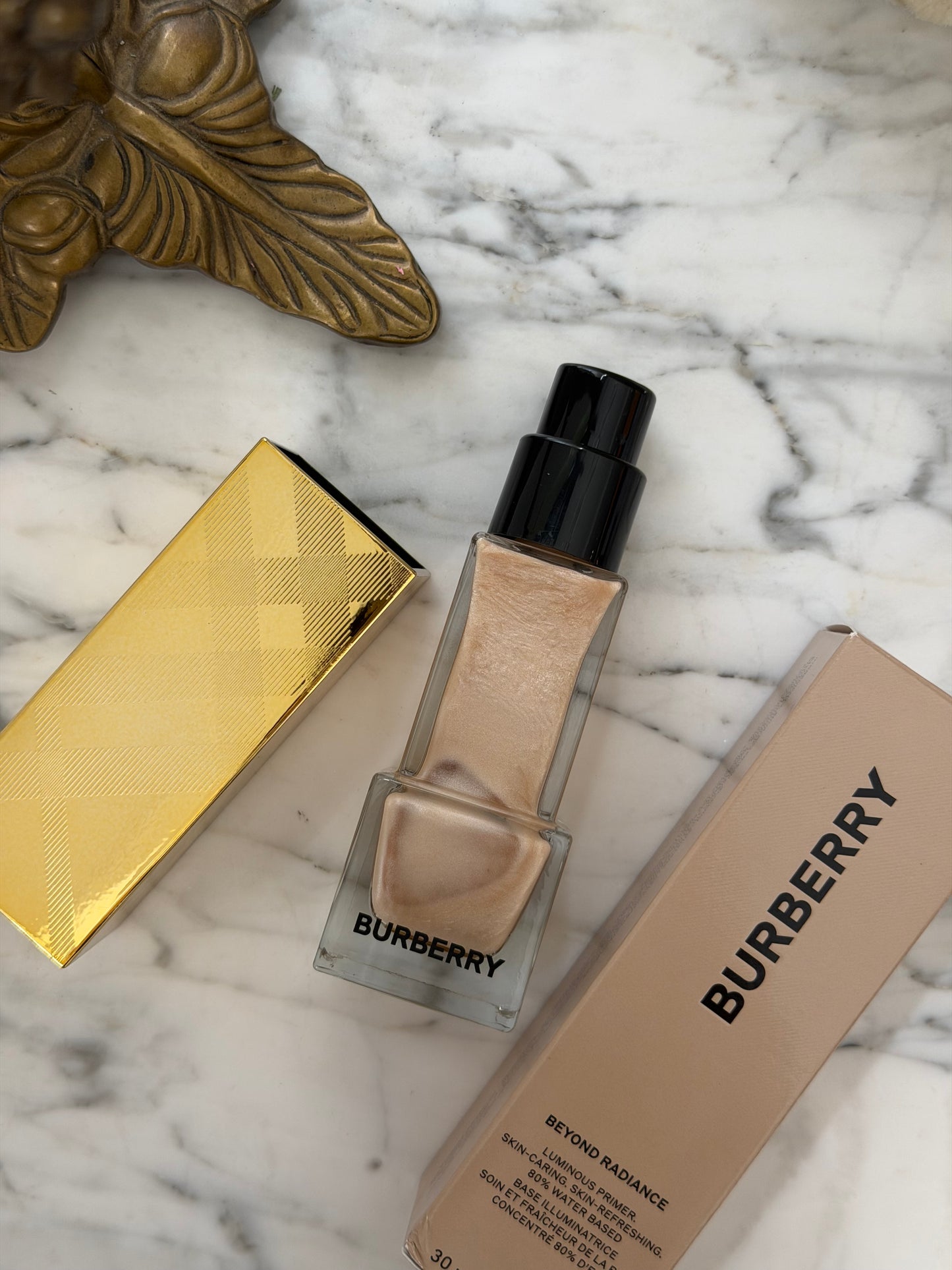 BURBERRY
Beyond Radiance Primer
Bare Glow