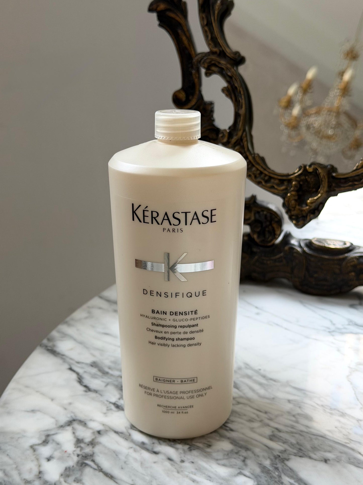 KÉRASTASE Densifique 1L
Bain Densité Bodifying Shampoo
Hyaluronic Acid For Thinning Hair