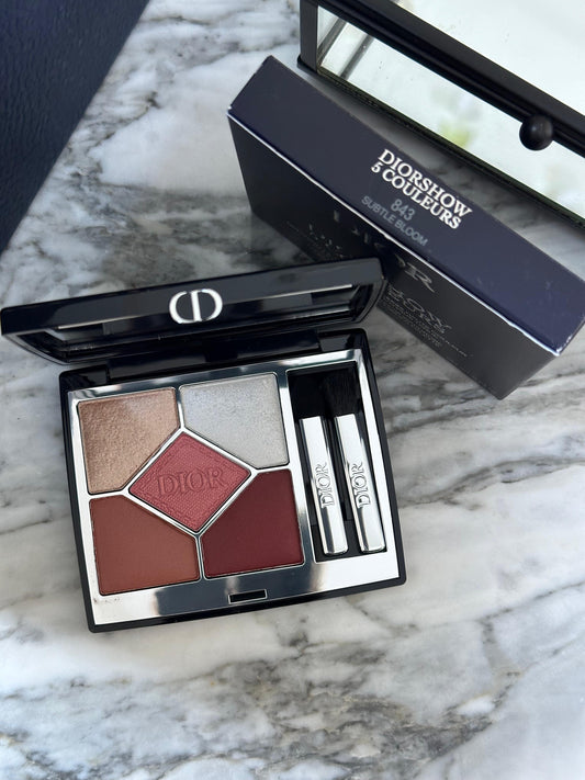 DIOR Diorshow 5 Couleurs
Eye Palette - 5 Eyeshadows - High Color and Long Wear (843)