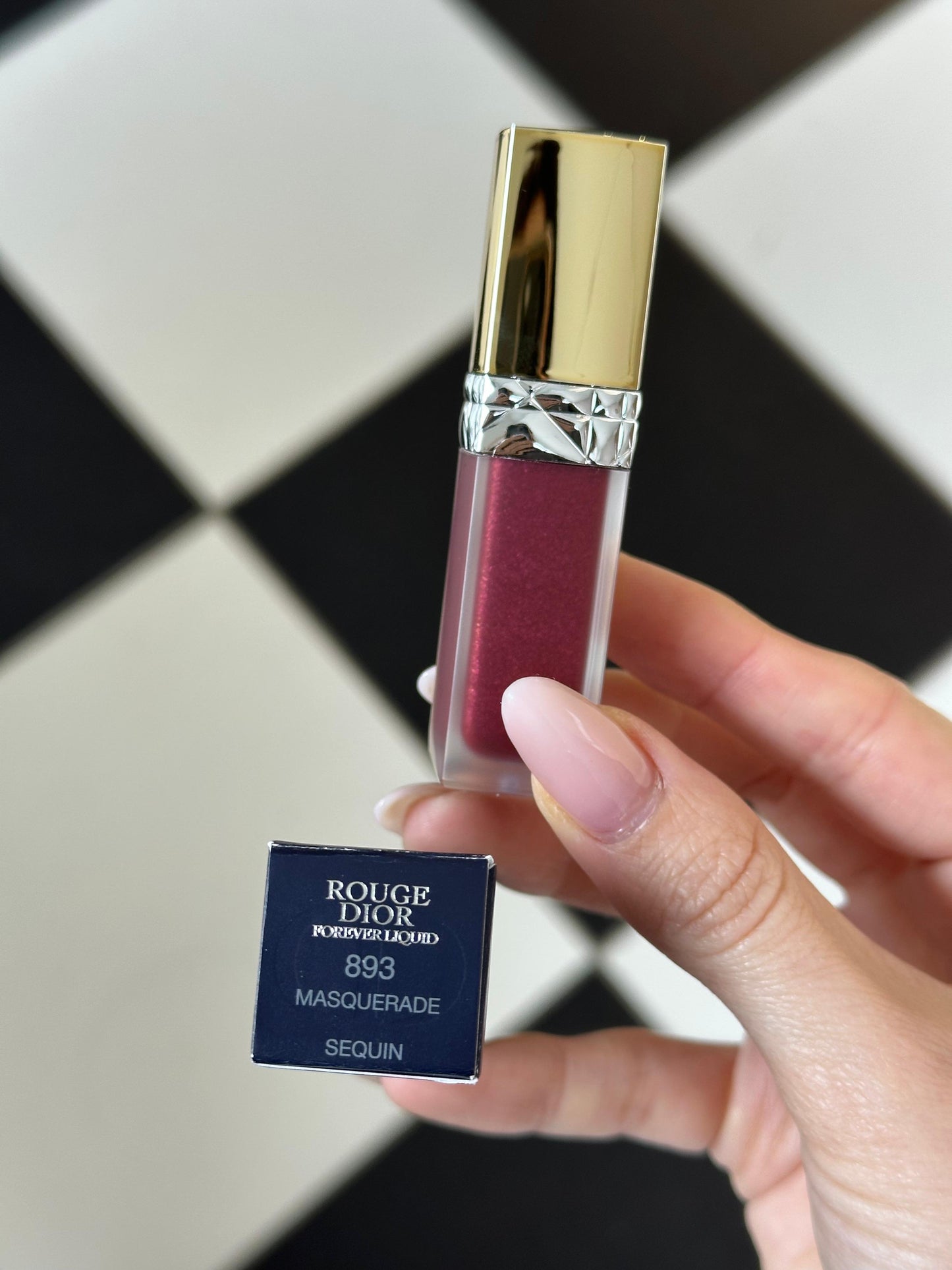 DIOR Rouge Dior Forever Liquid - Limited Edition (893)
Transfer-Proof - Ultra-Glittery and Ultra-Pigmented - Intense Comfort