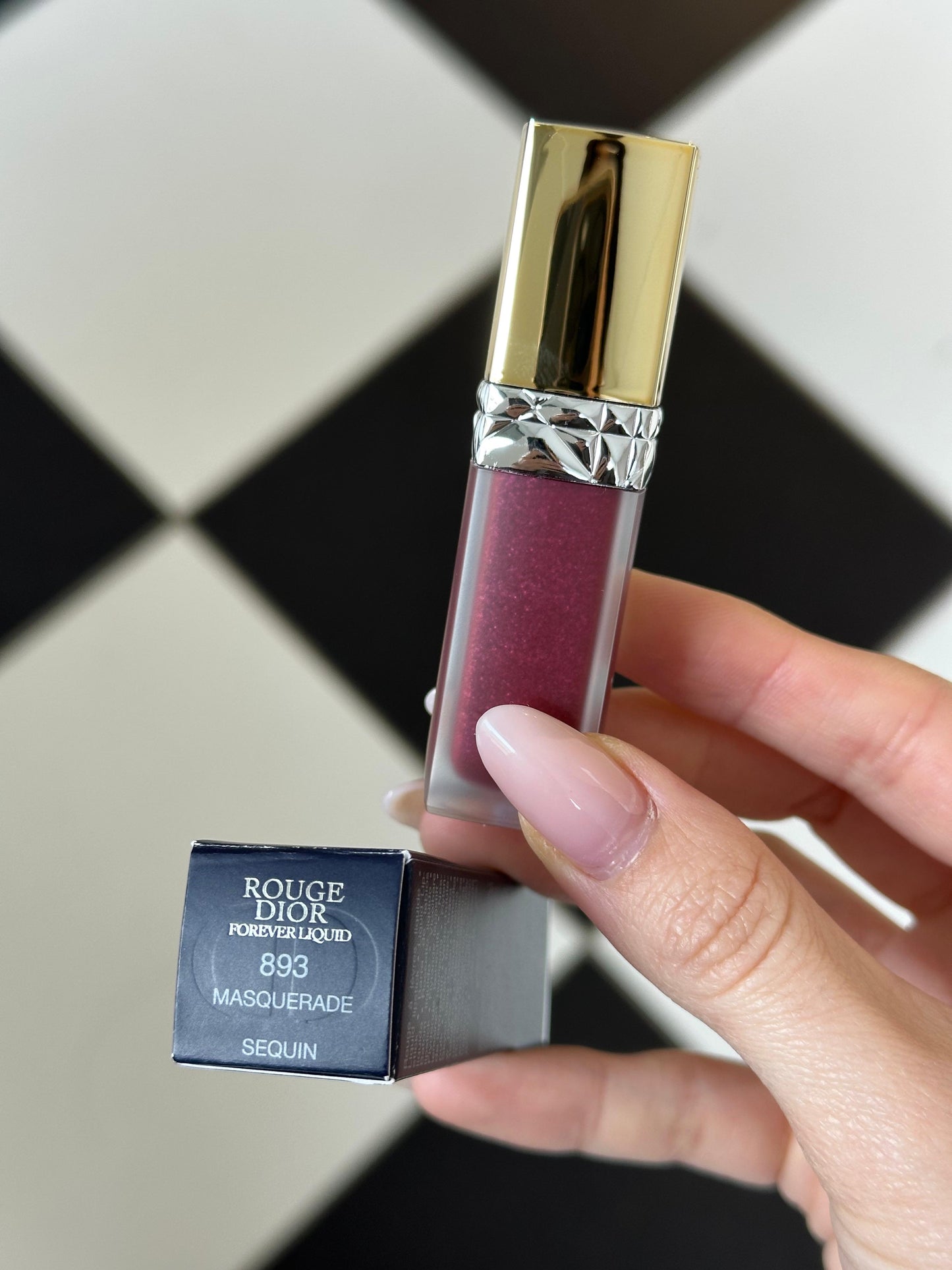 DIOR Rouge Dior Forever Liquid - Limited Edition (893)
Transfer-Proof - Ultra-Glittery and Ultra-Pigmented - Intense Comfort