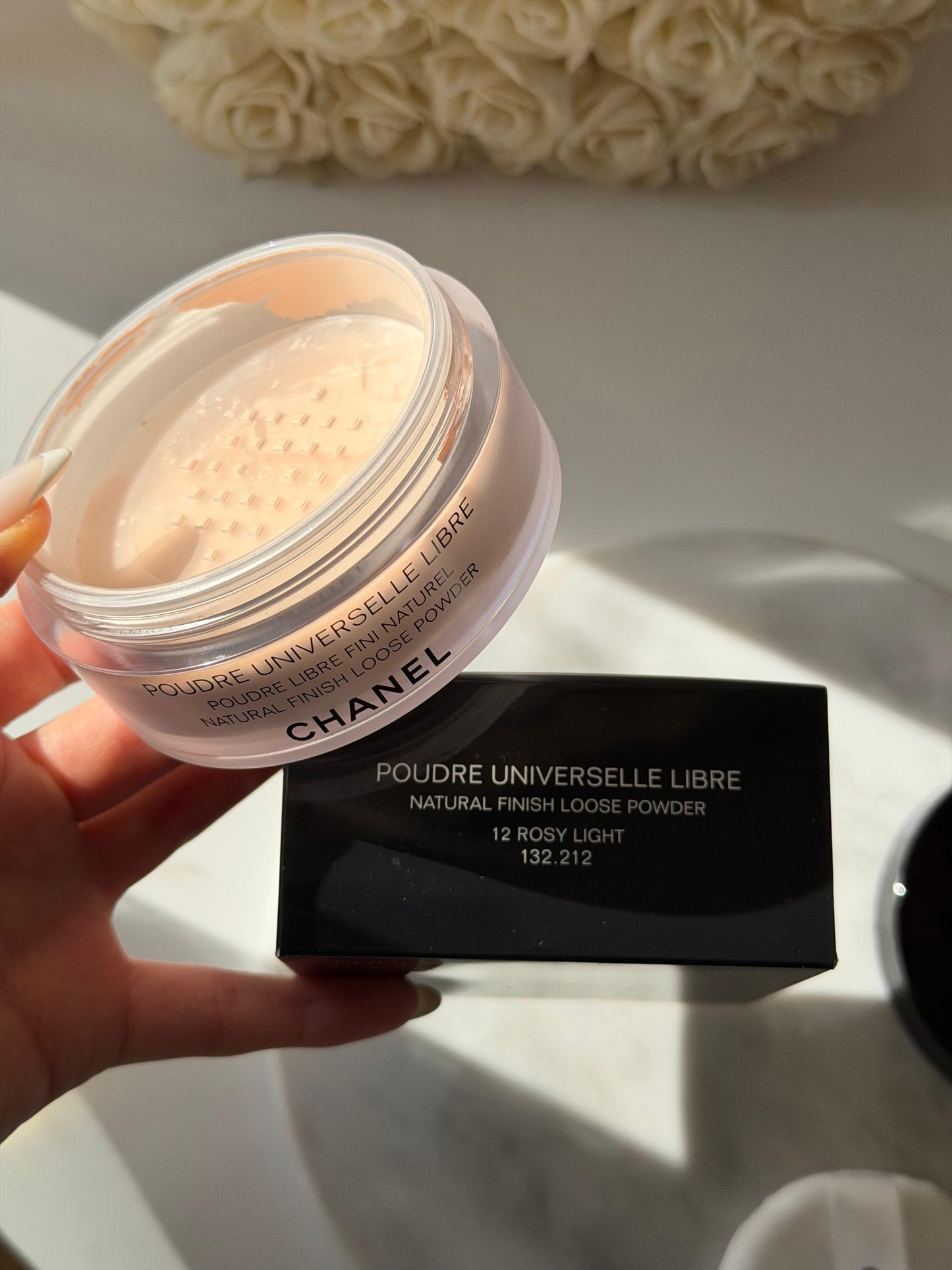 CHANEL Poudre Universelle Libre
Natural Finish Loose Powder - Rosy Light