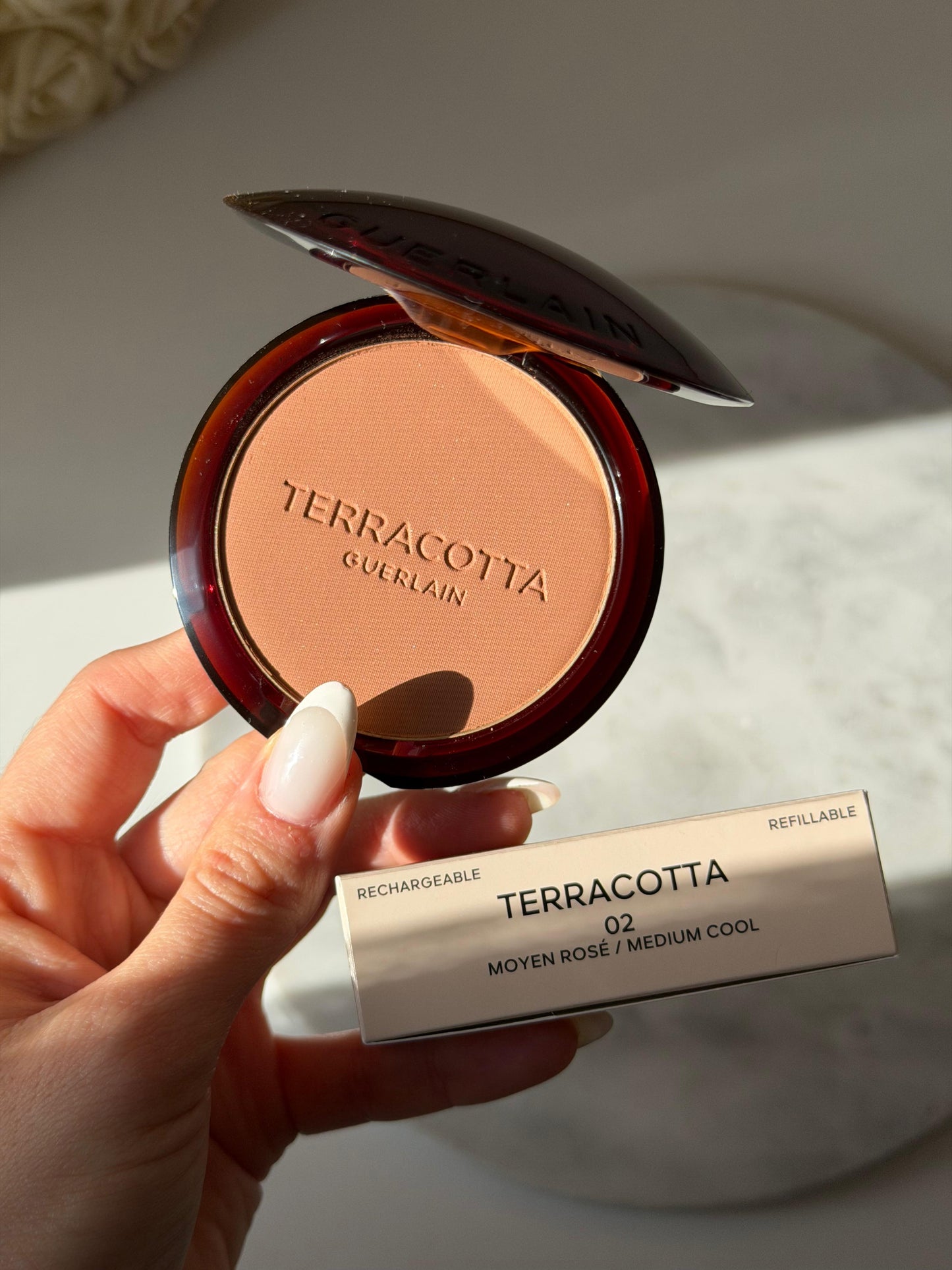 GUERLAIN Terracotta The Bronzing Powder (02)
Golden Bronzed Glow
