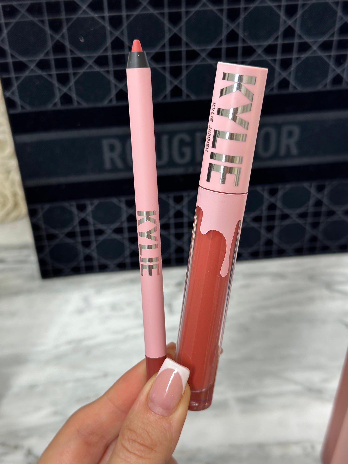 KYLIE JENNER Matte Lip Kit - Lip Liner & Liquid Lipstick (505)