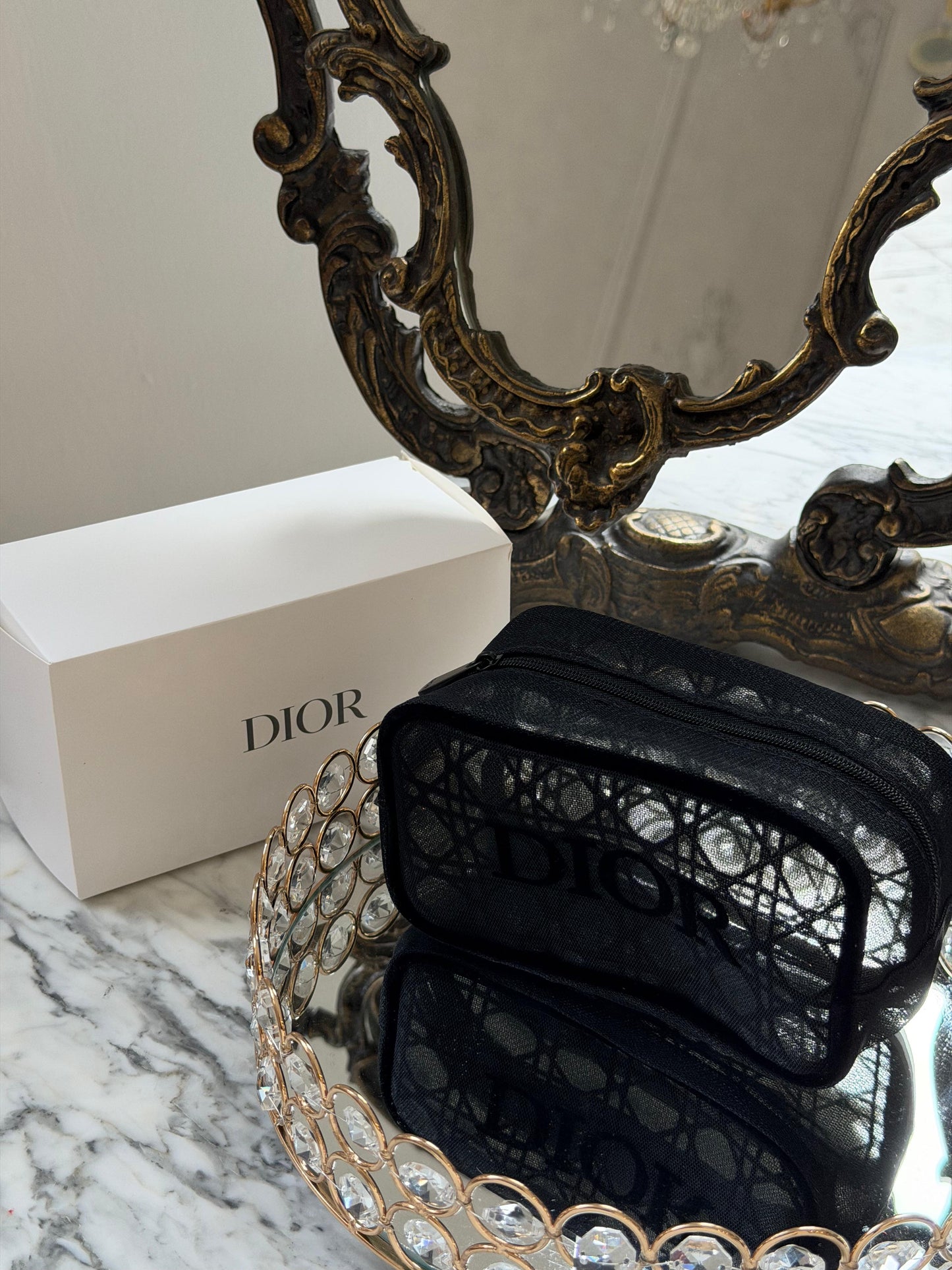 DIOR
Beauty Transparent Black Pouch Gift