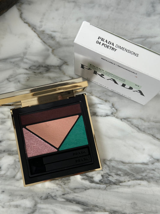 PRADA Dimensions
Durable Multi-Effect Eyeshadow (04)
